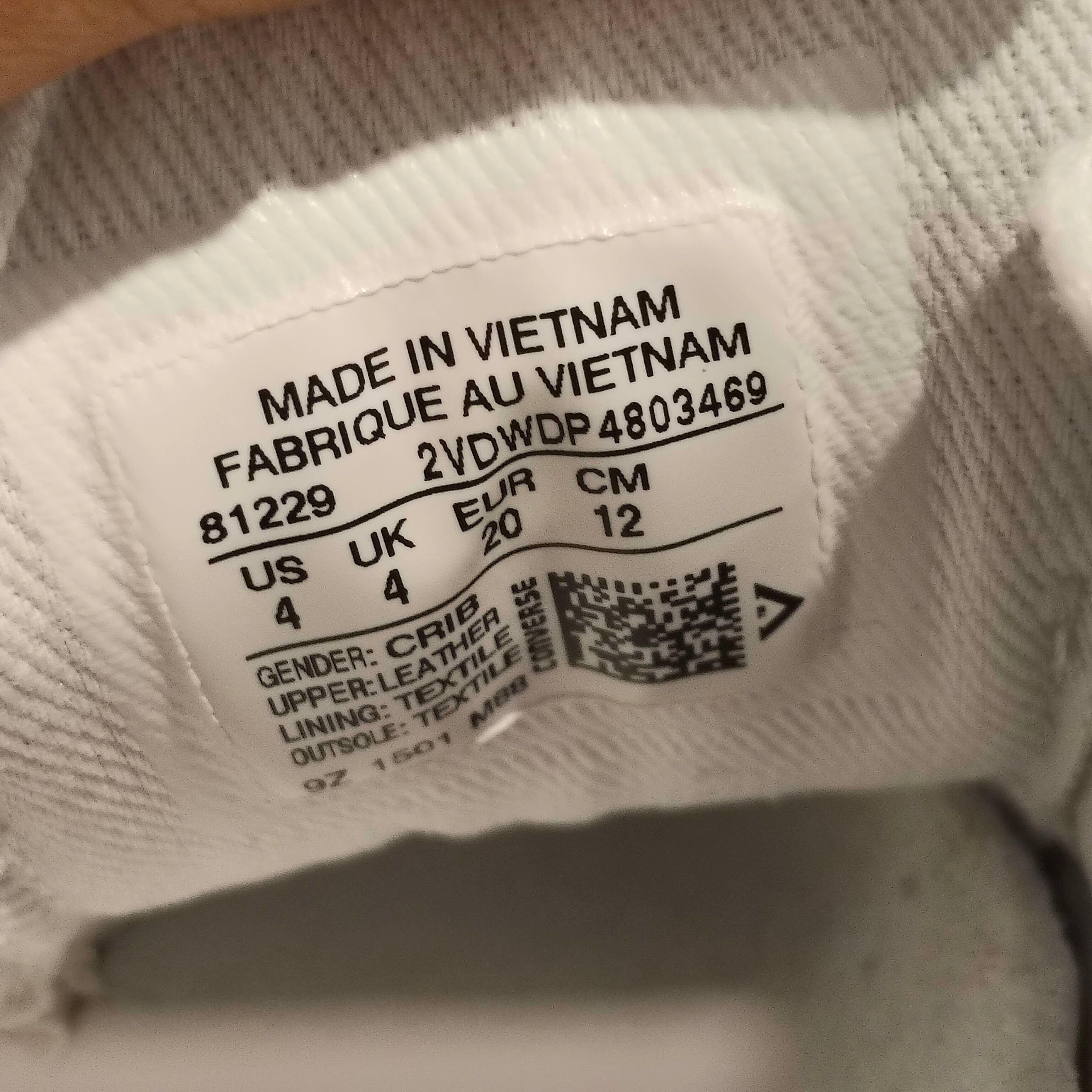 CONVERSE baby shoes size UK4 (12-18m) baby