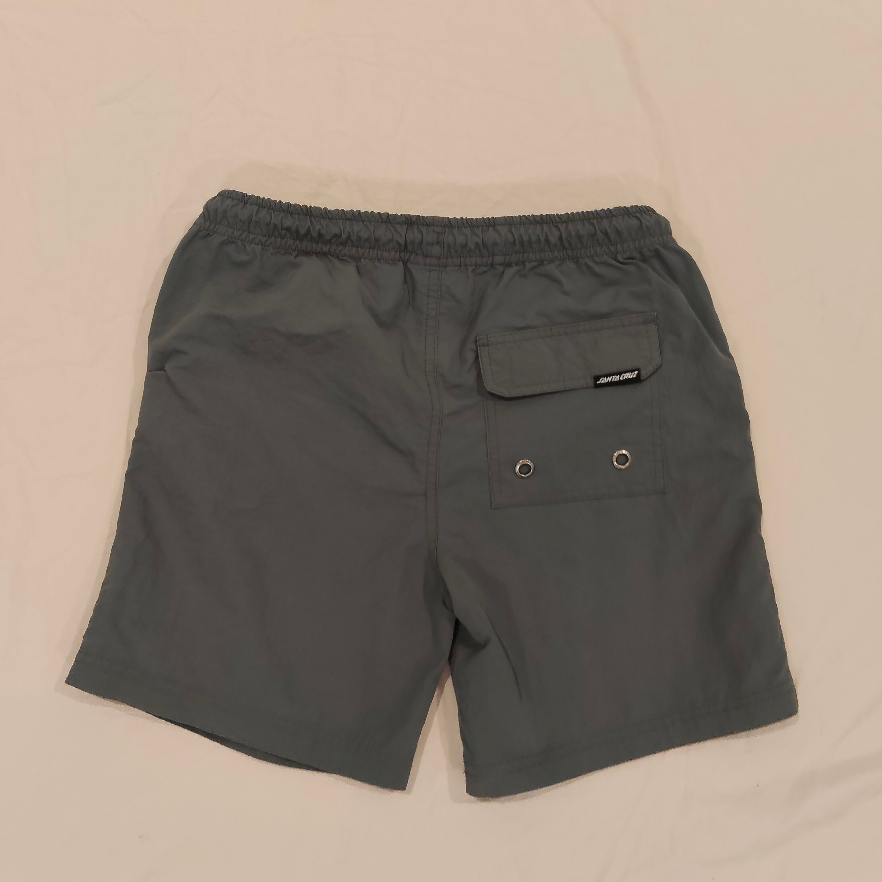 SANTA CRUZ shorts size 12 boys