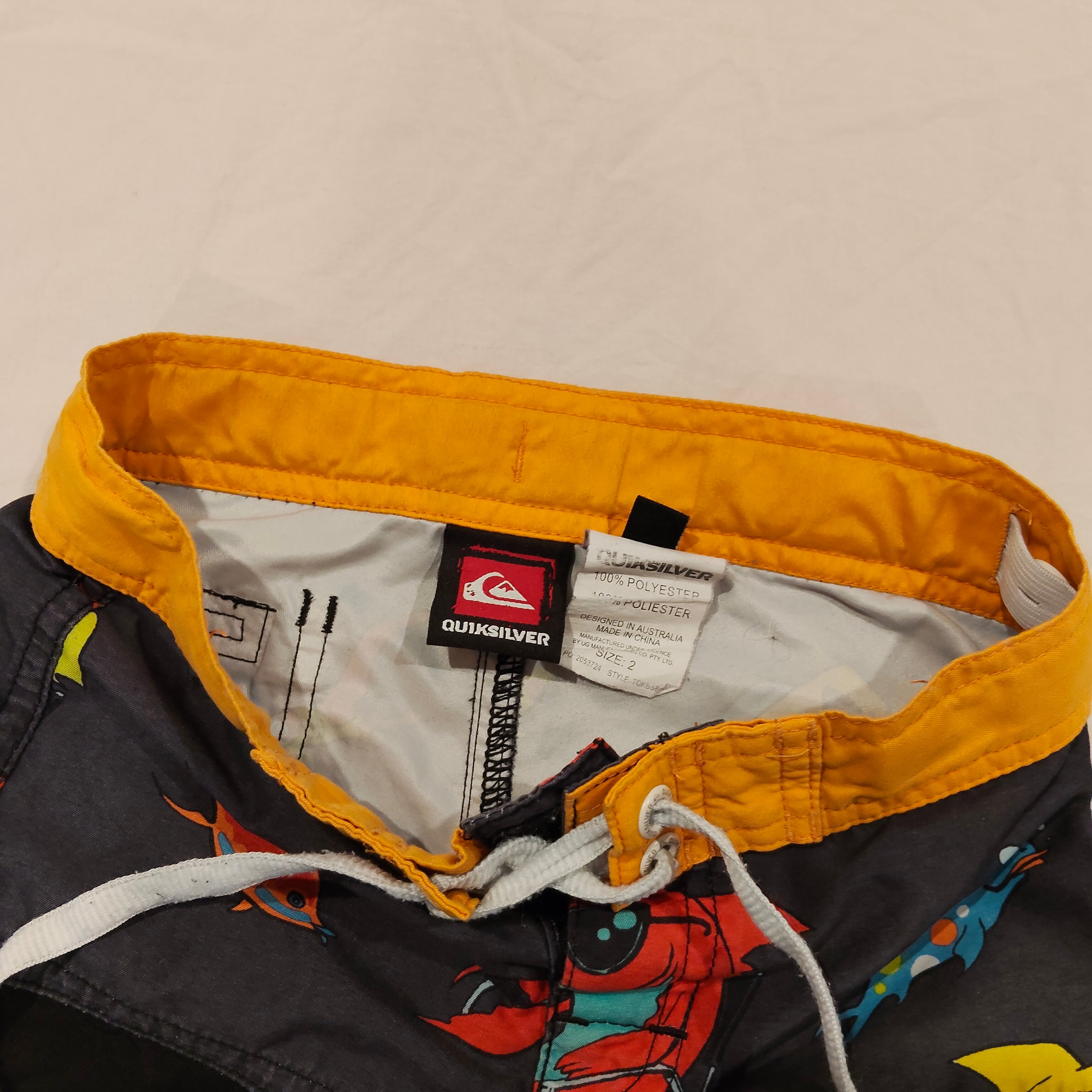 QUIKSILVER shorts size 2 boys