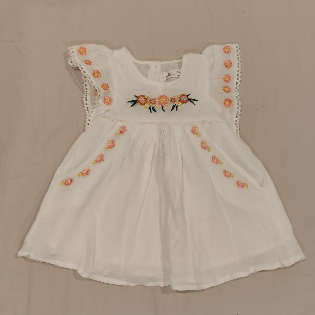 ZARA dress size 12-18m baby girls embroidered flowers