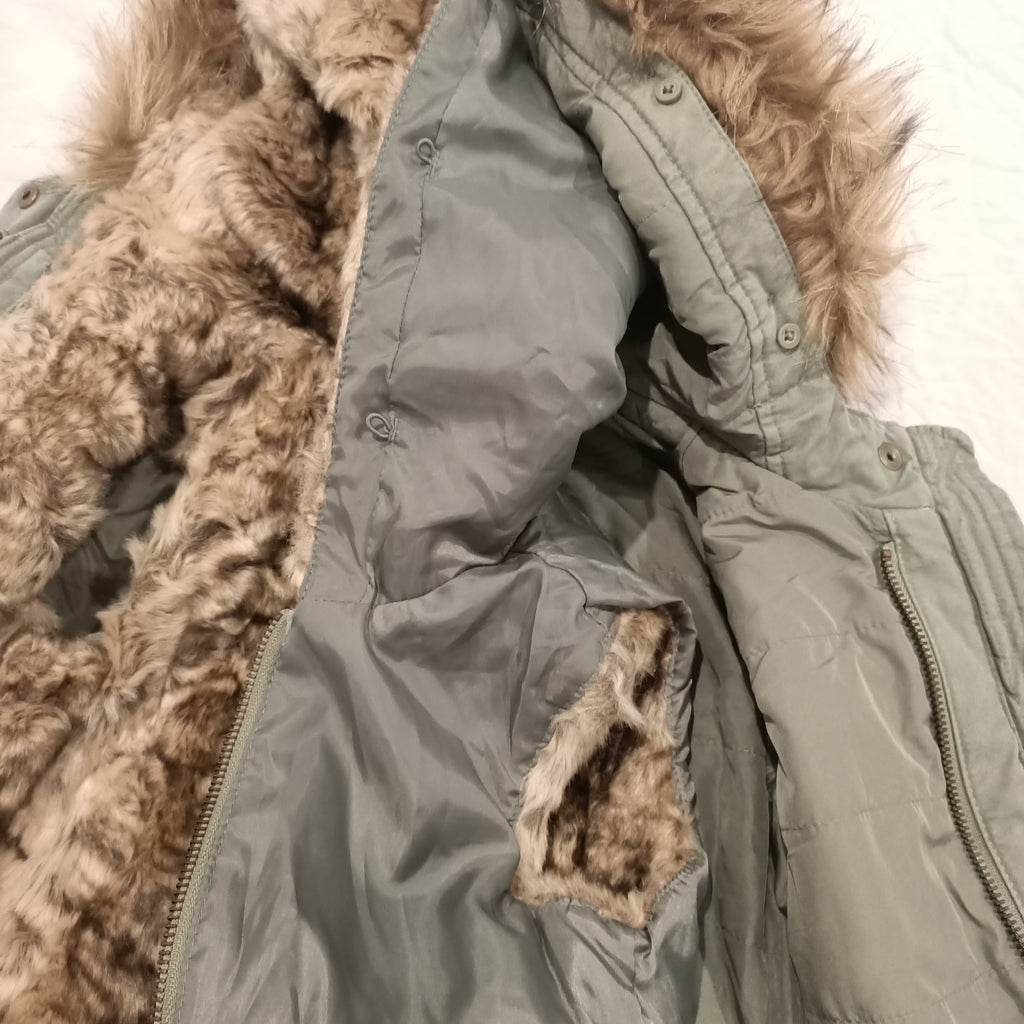GAP baby 3-in-1 jacket size 4yrs toddler with removable fur vest unisex khaki green parka