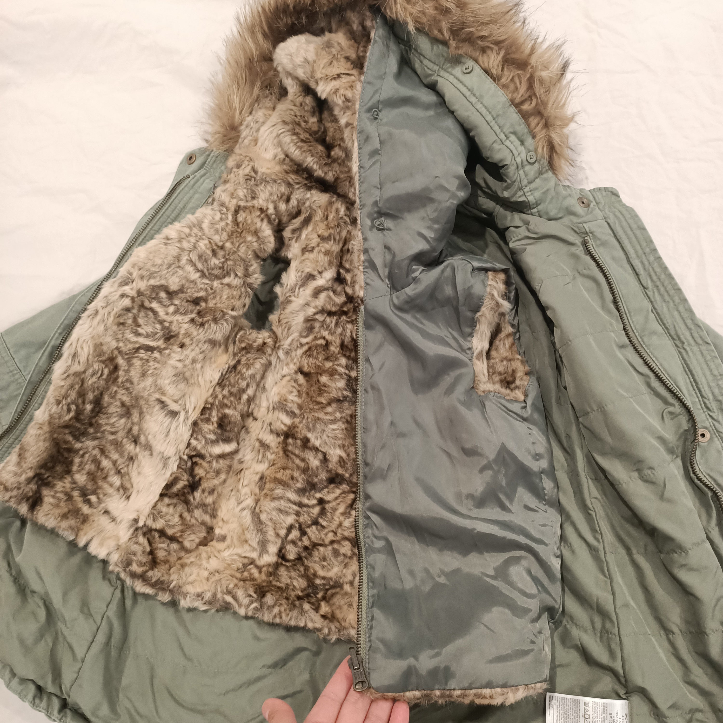 GAP baby 3-in-1 jacket size 4yrs toddler with removable fur vest unisex khaki green parka