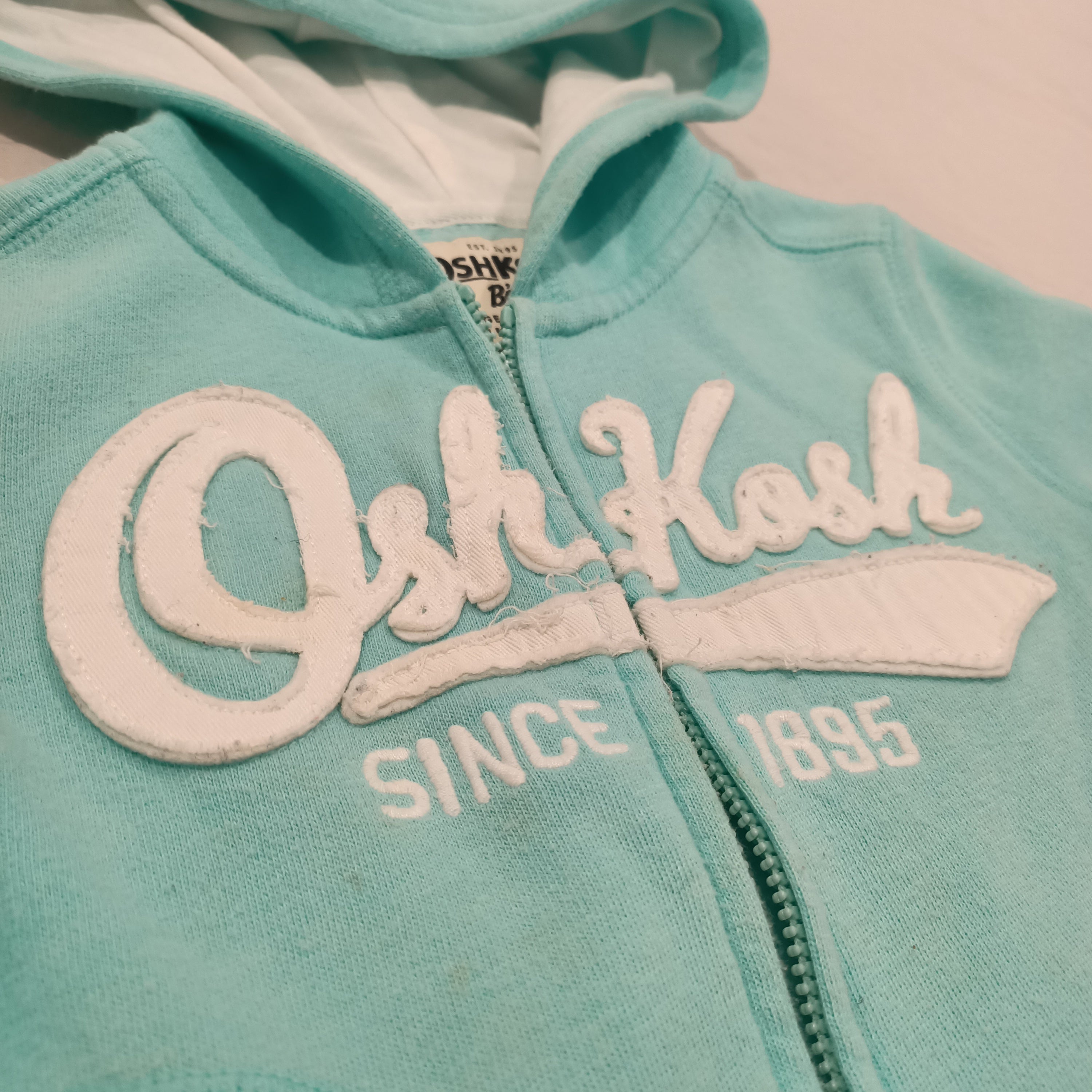 OSHKOSH zip hoodie size 3yrs unisex