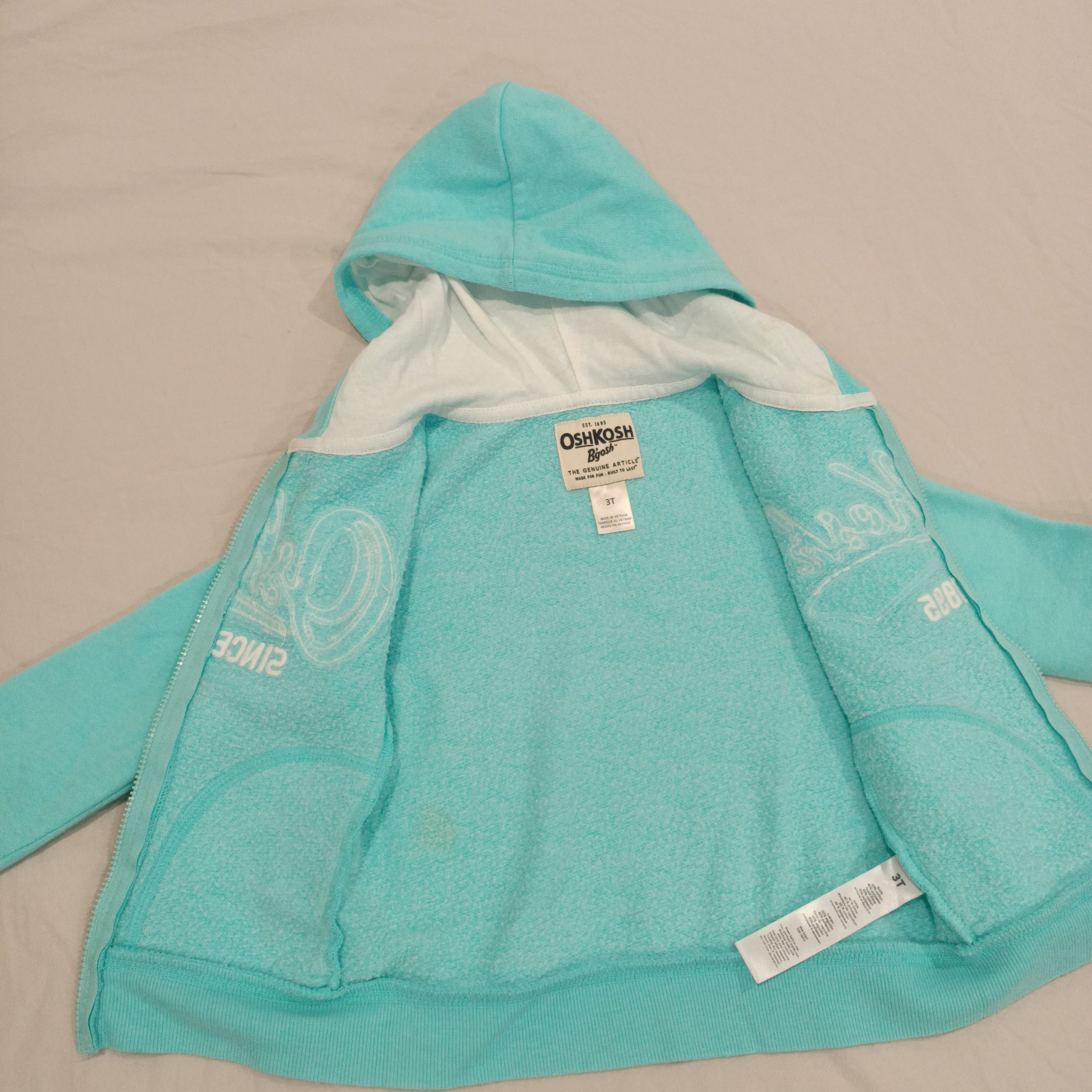 OSHKOSH zip hoodie size 3yrs unisex