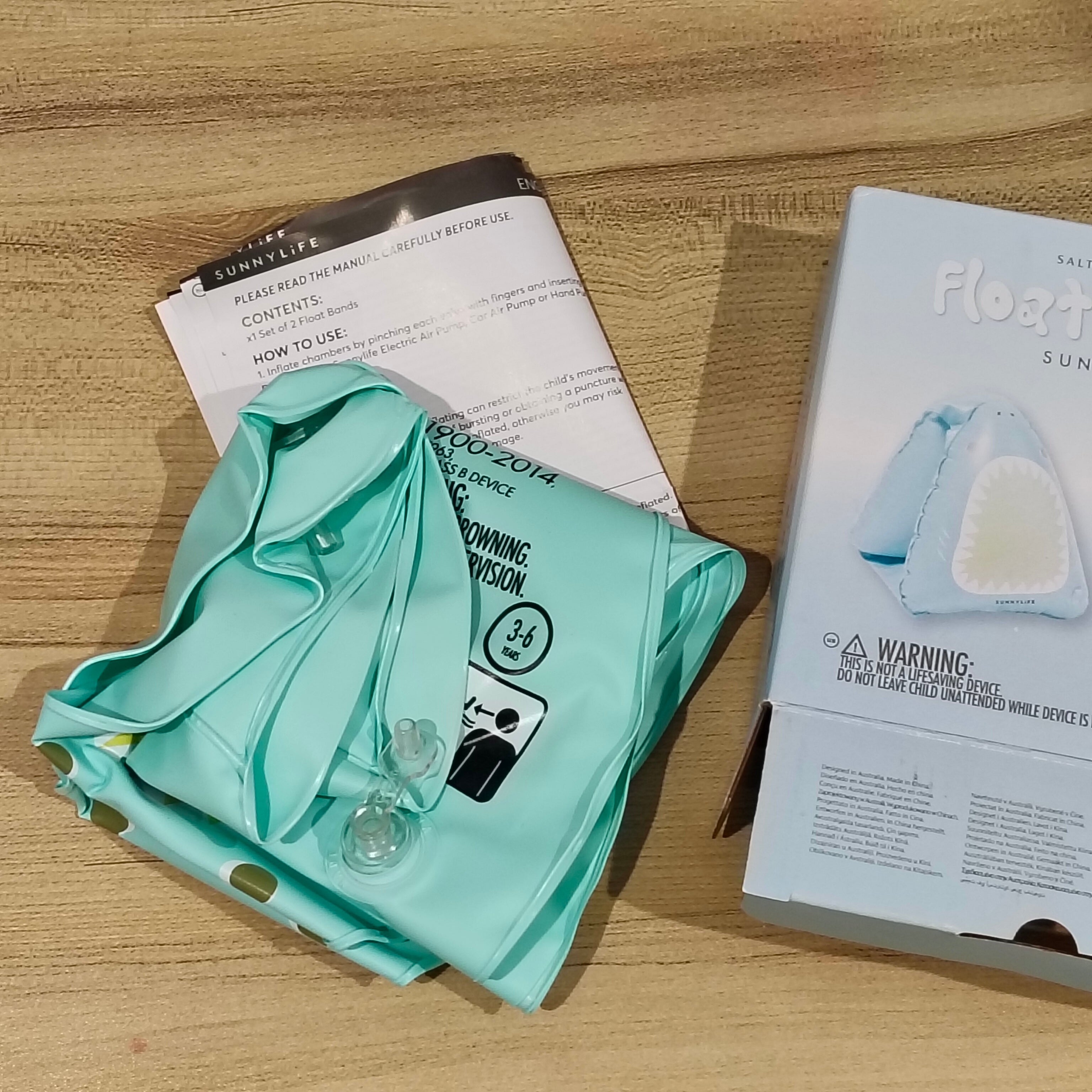 New KID REPUBLIC Sunnylife Salty The Shark Float Bands 3-6yrs RRP $22.99