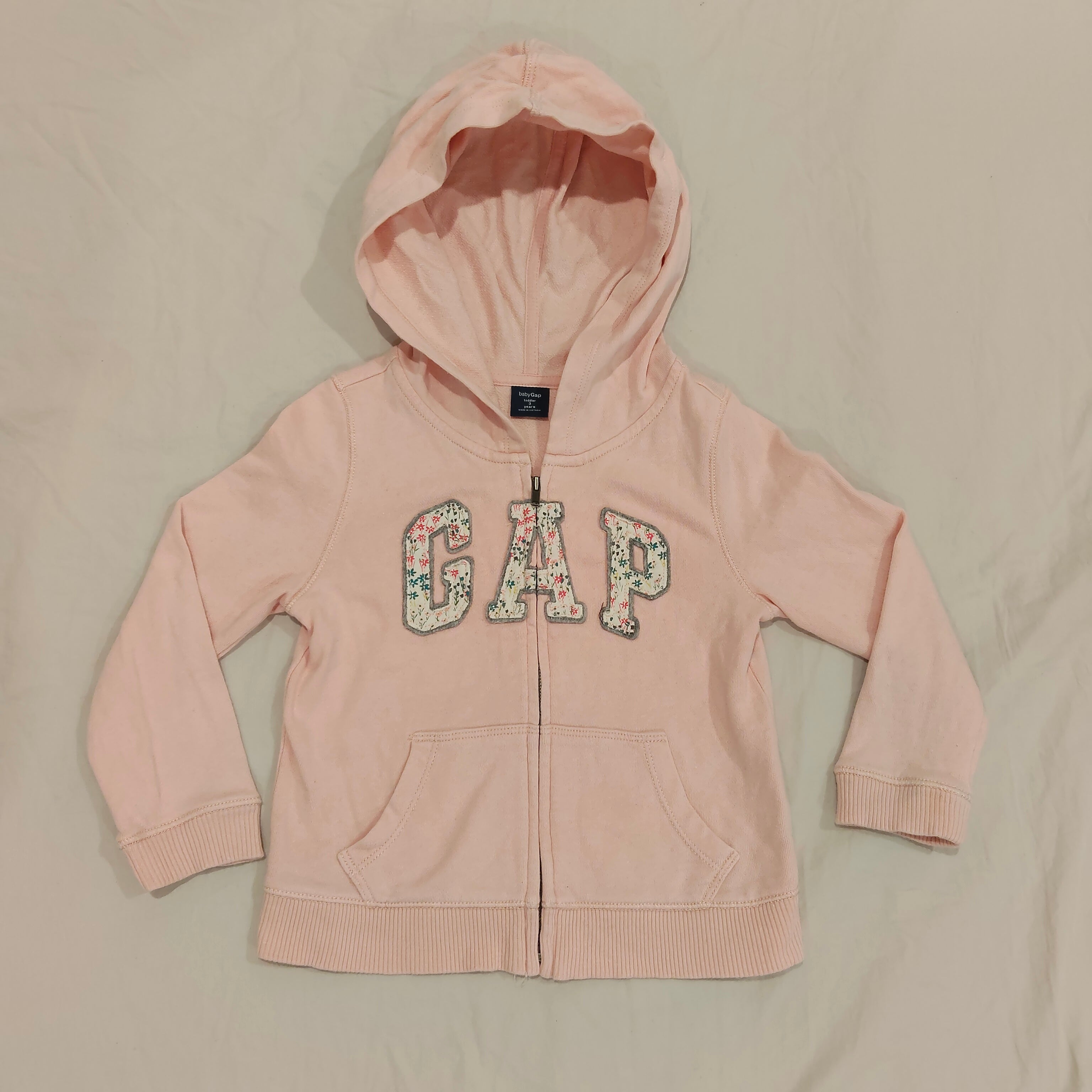 GAP zip-up hoodie size 3y girls pink floral logo