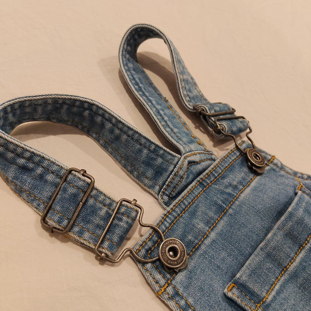 COUNTRY ROAD denim overall size 4 unisex