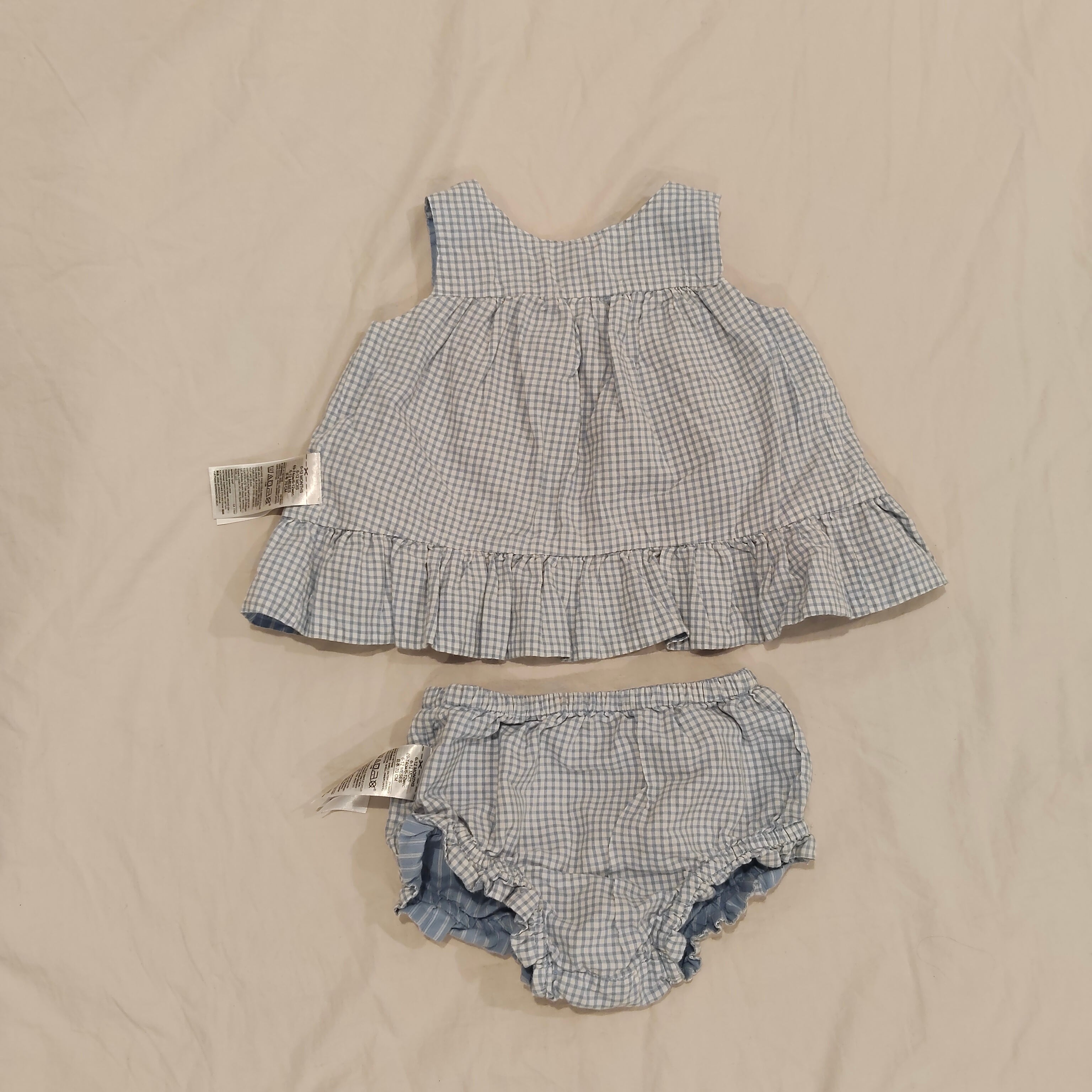 GAP set size 6-12m Girls Reversible - Blue Ruffle Top & Bloomer Shorts