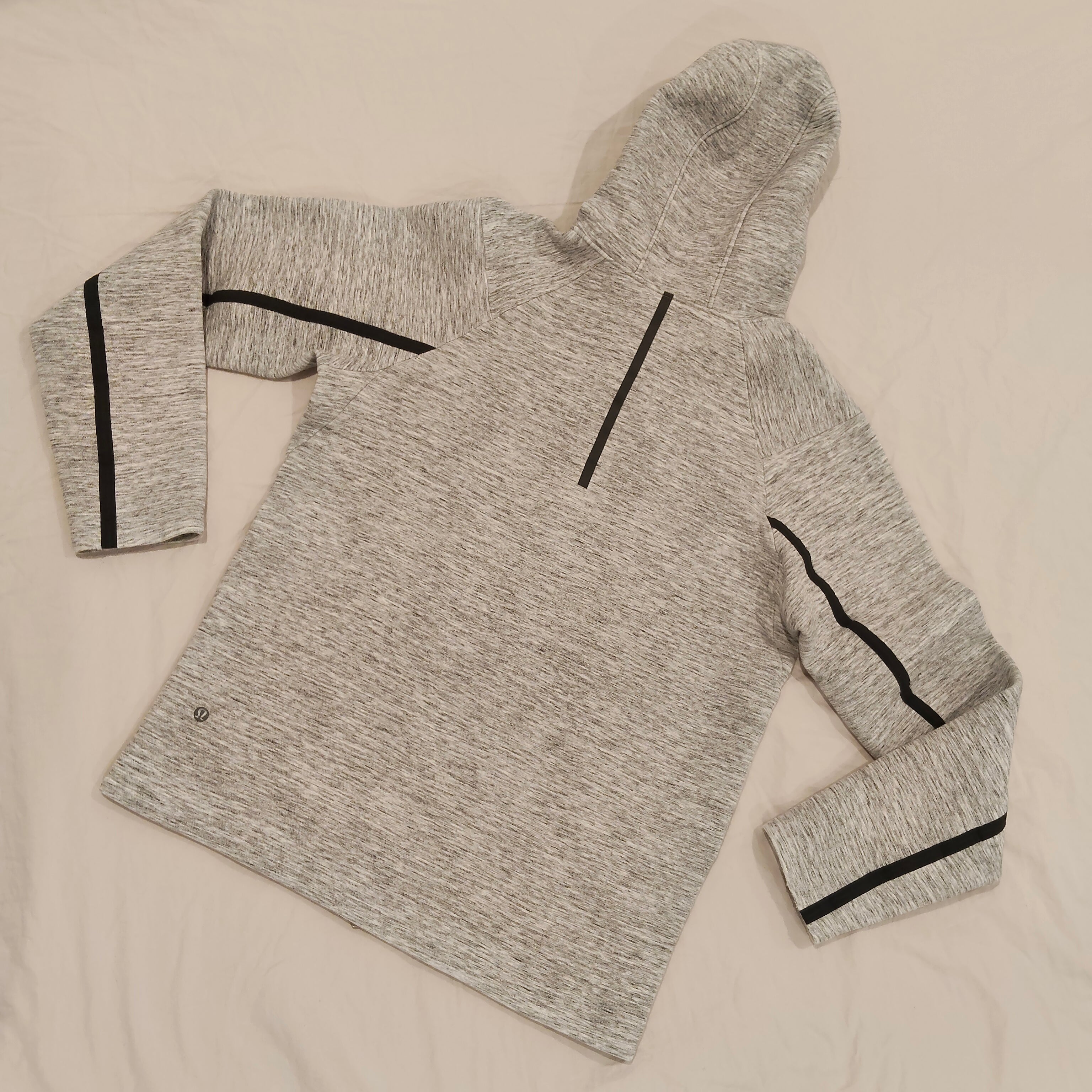 LULULEMON Stratum Hoodie Grey size Medium Mens