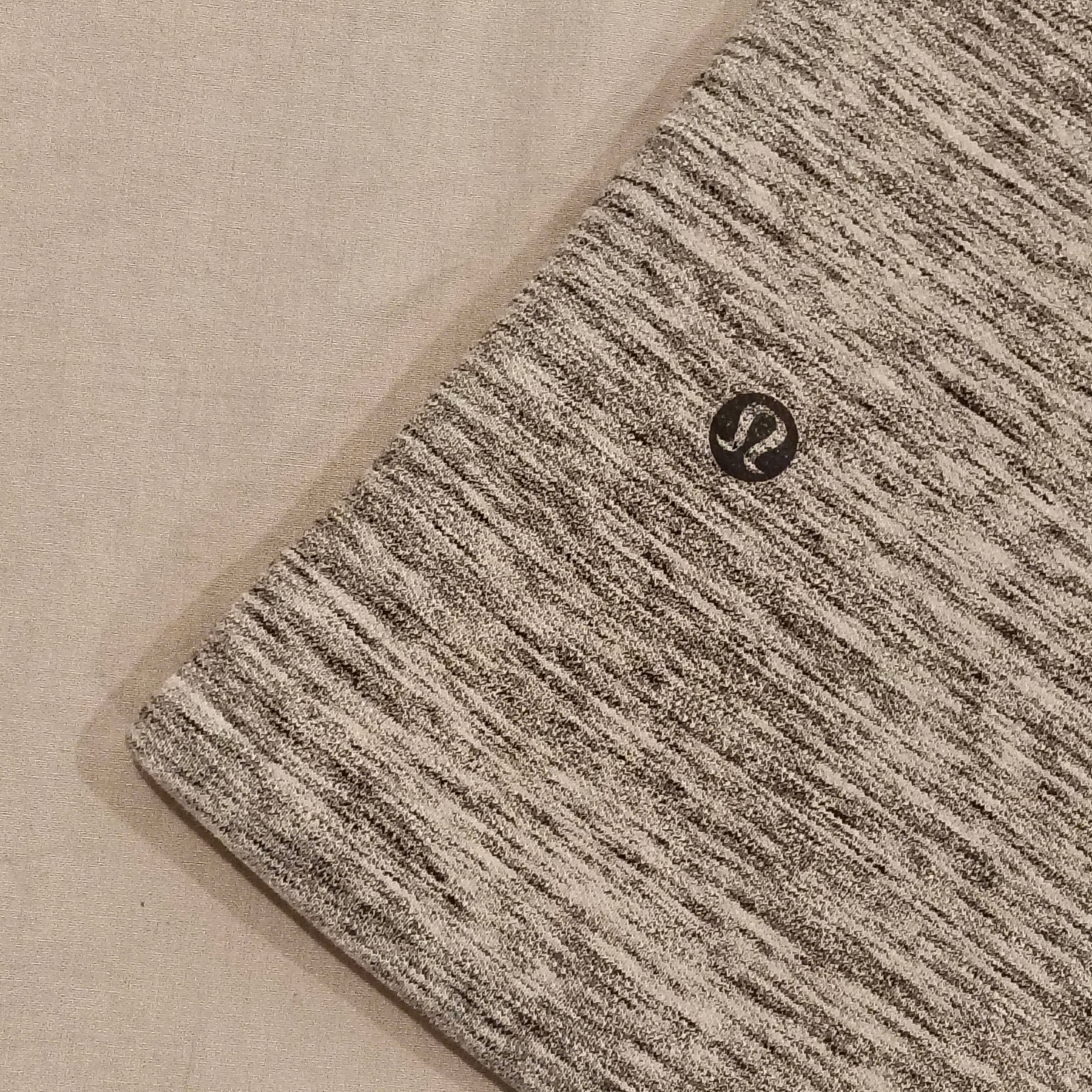 LULULEMON Stratum Hoodie Grey size Medium Mens