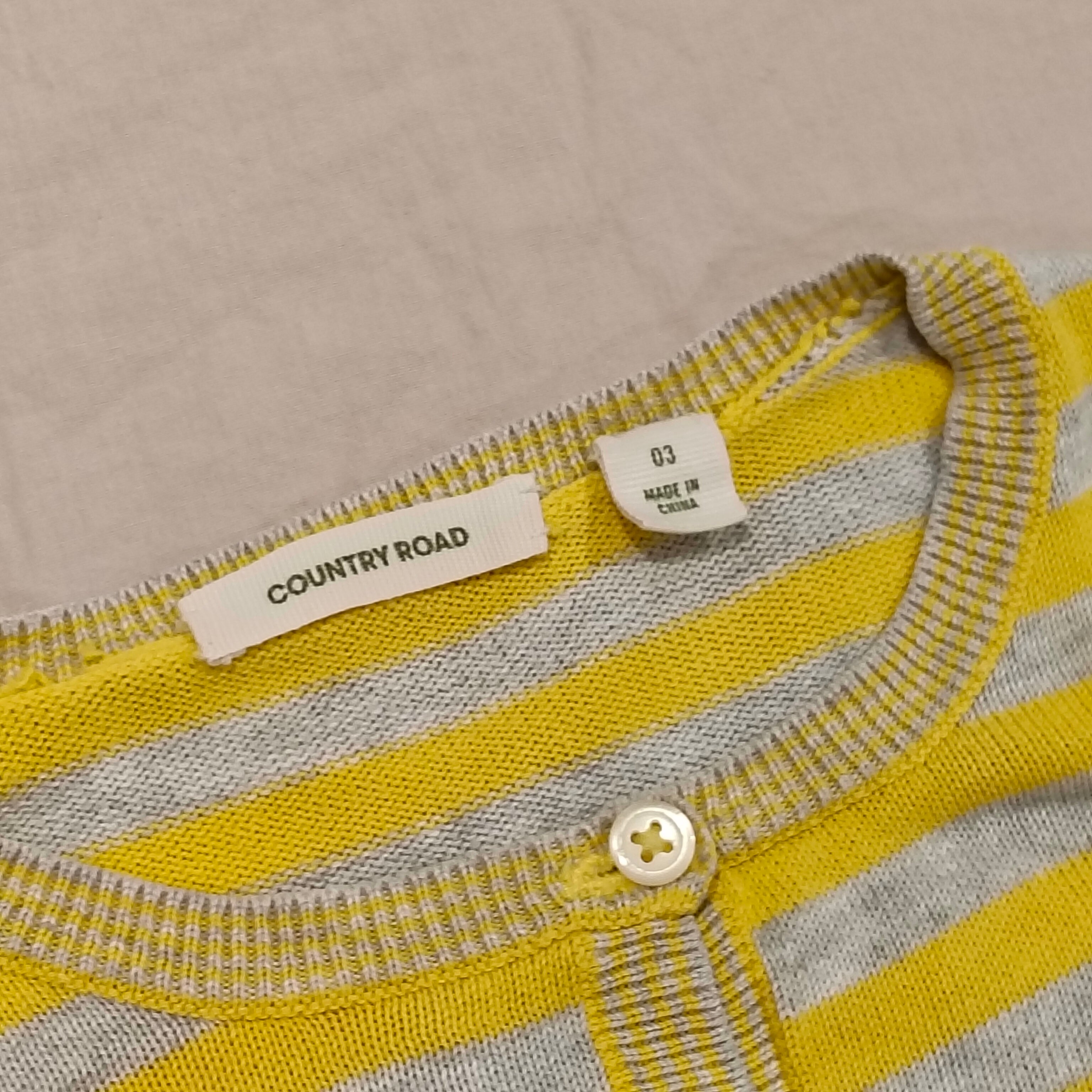 COUNTRY ROAD cardigan size 3yrs girls yellow tripes