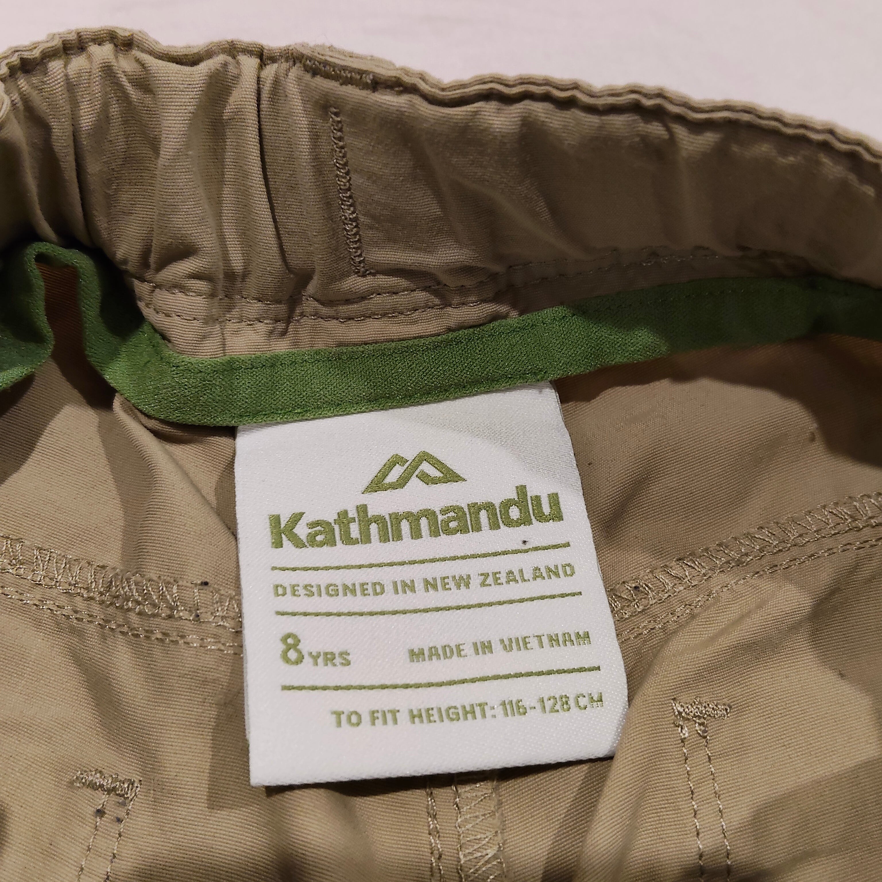KATHMANDU Convertible Pants size 8yrs boys - Pants zip off into shorts - Hike