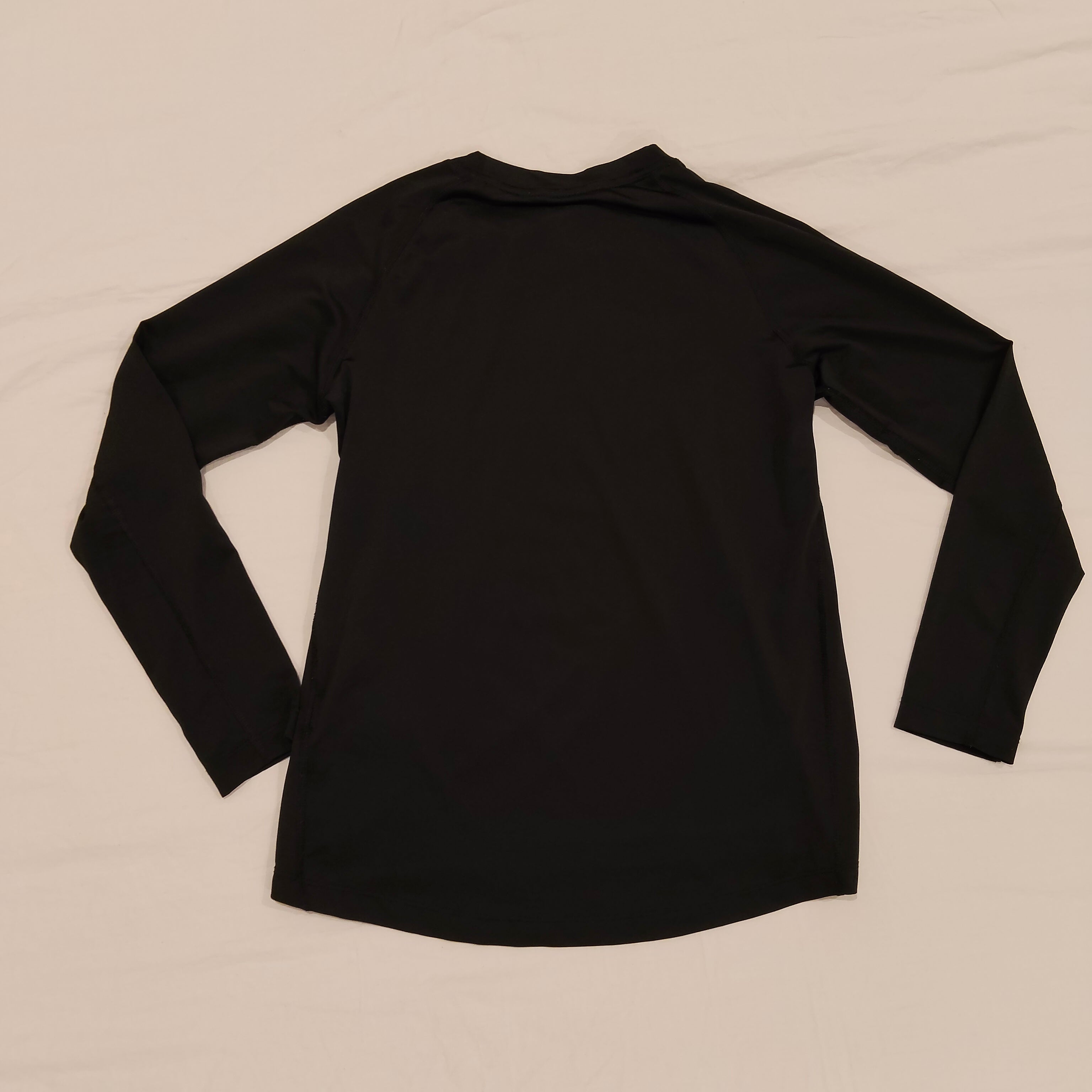 NIKE top size 10-12yrs boys long sleeve black