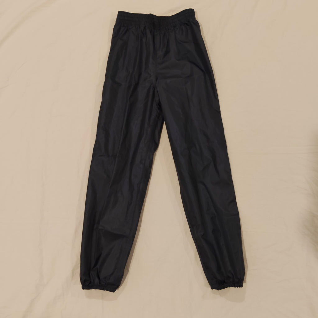 DECATHLON waterproof pants size 5-6yrs navy blue QUECHUA