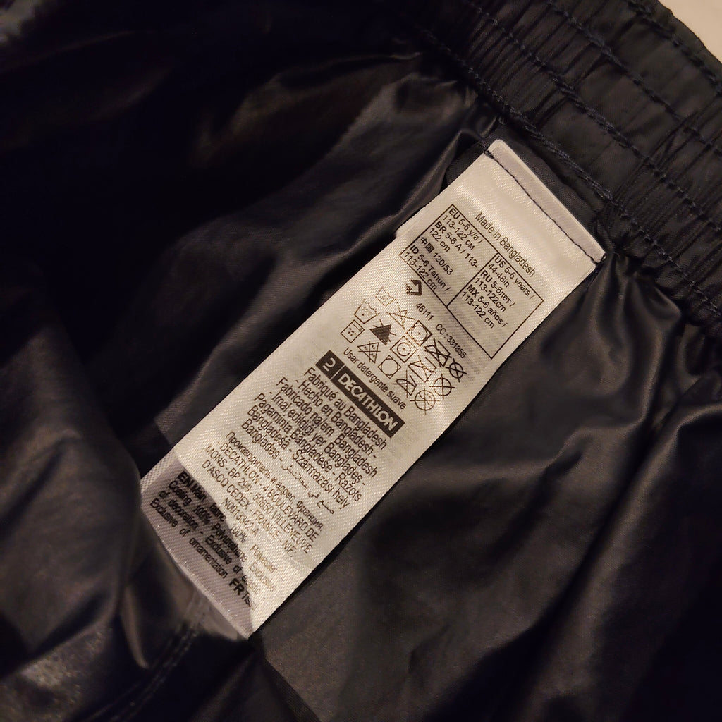 DECATHLON waterproof pants size 5-6yrs navy blue QUECHUA