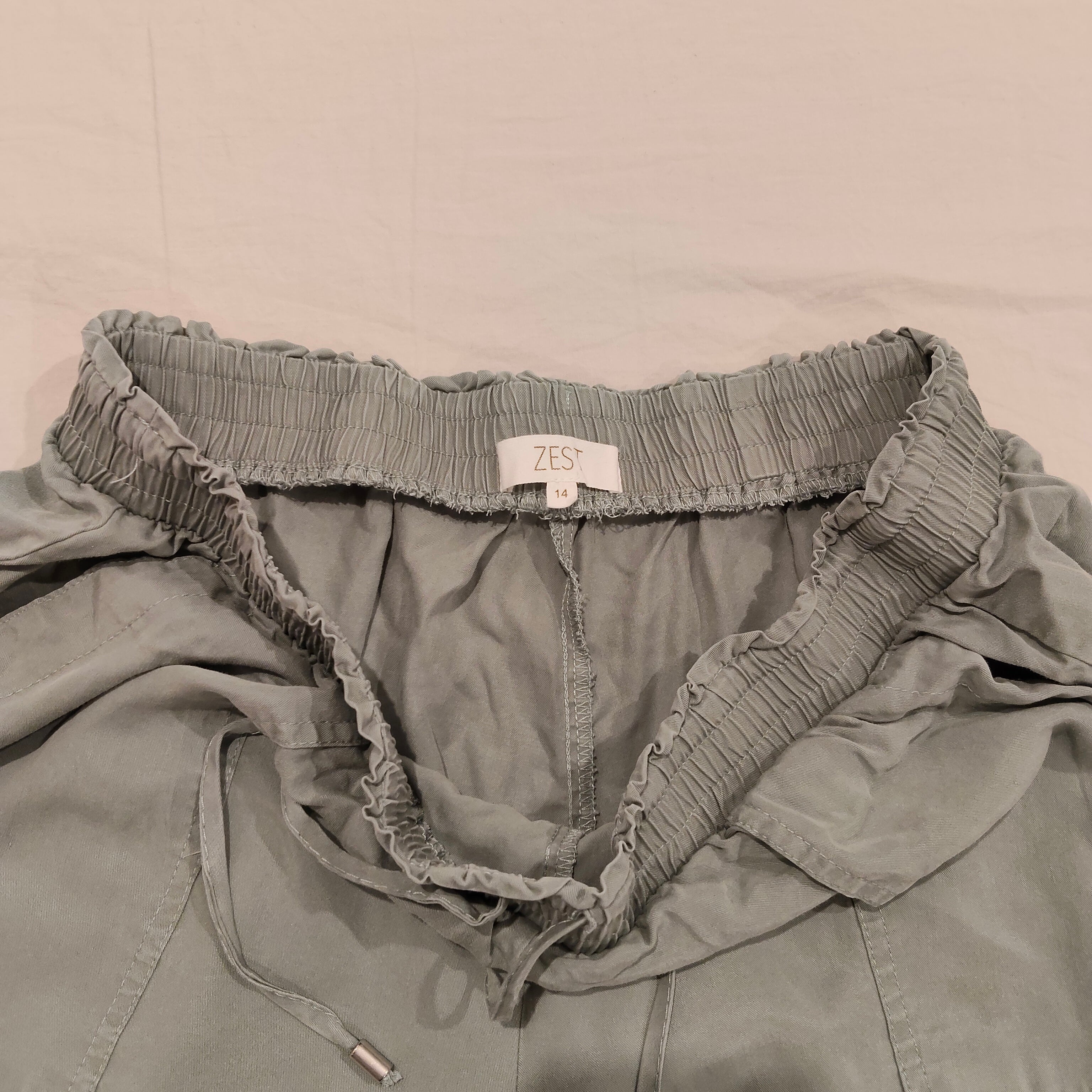 ZEST shorts size 14 Womens lightweight