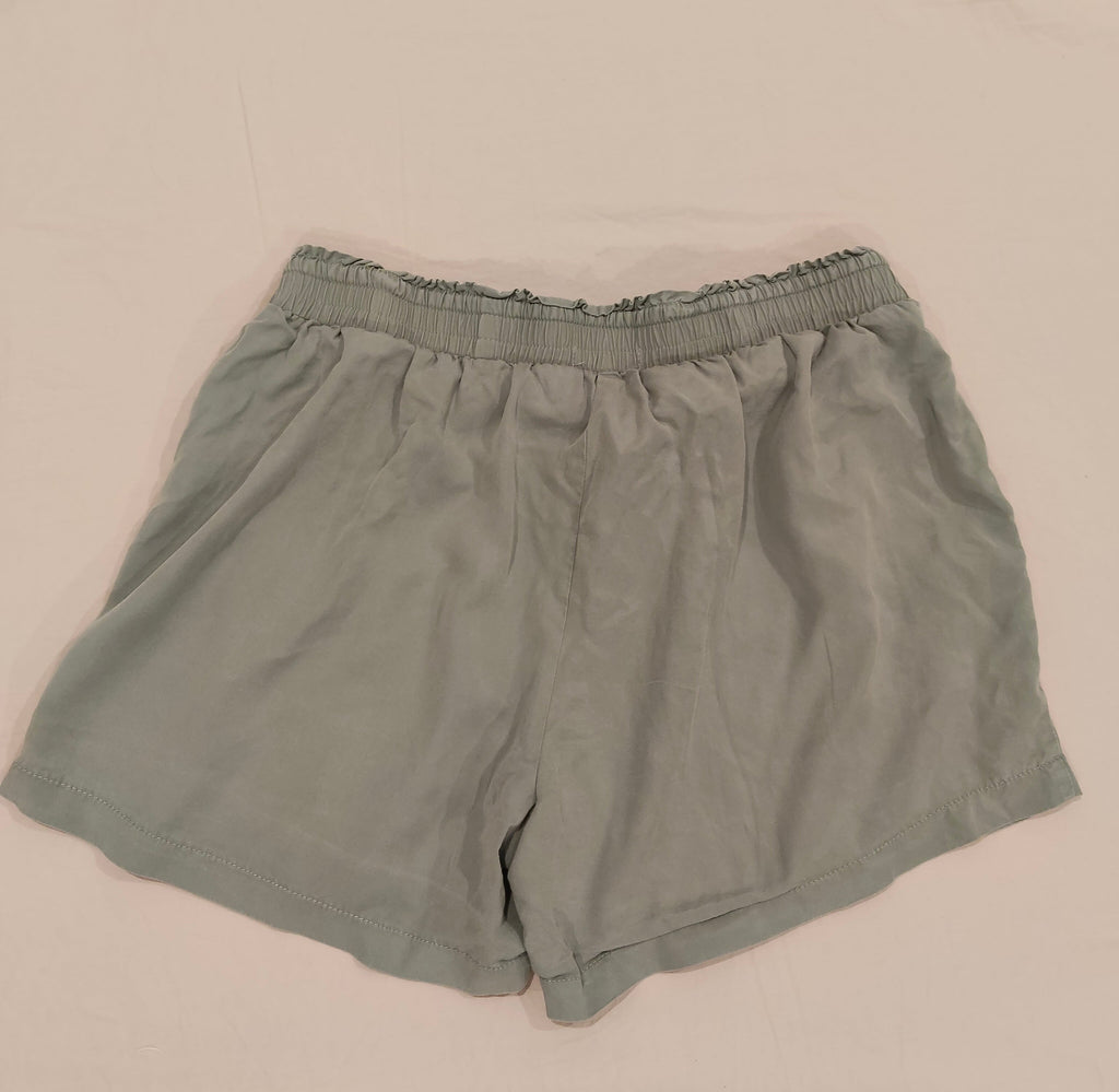 ZEST shorts size 14 Womens lightweight