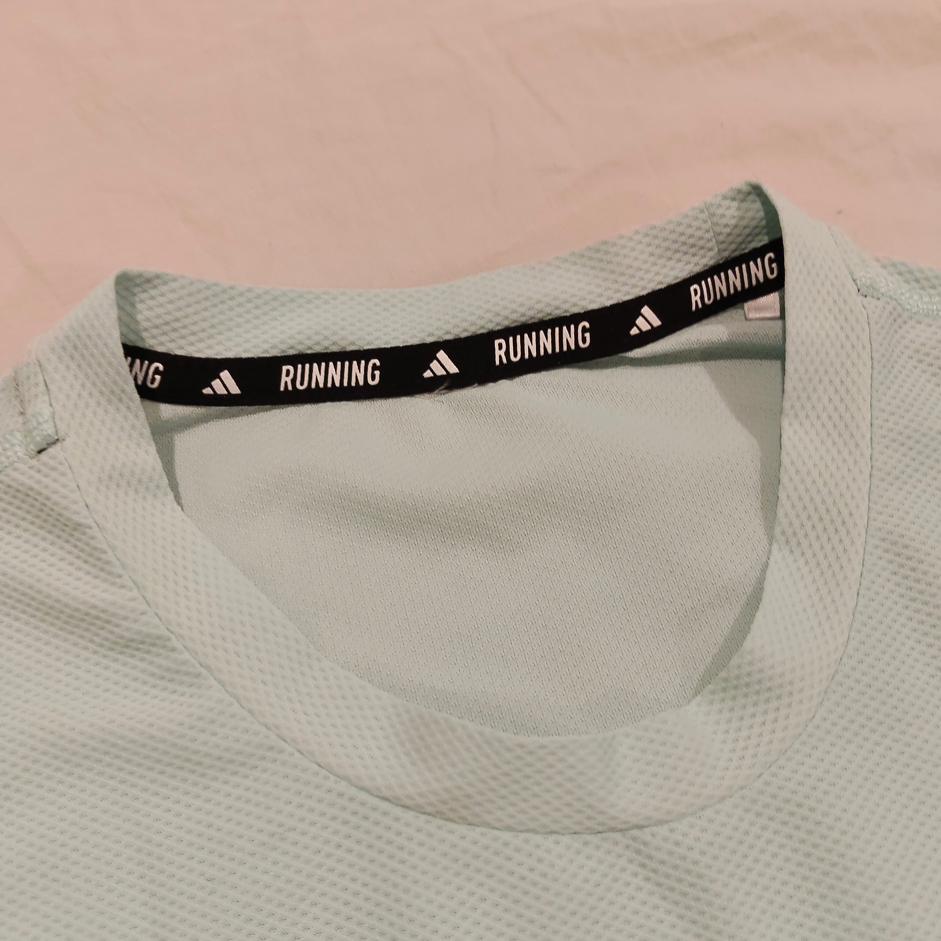 ADIDAS Tee size L Mens AEROREADY lightweight