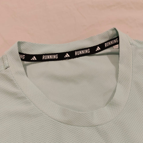 ADIDAS Tee size L Mens AEROREADY lightweight