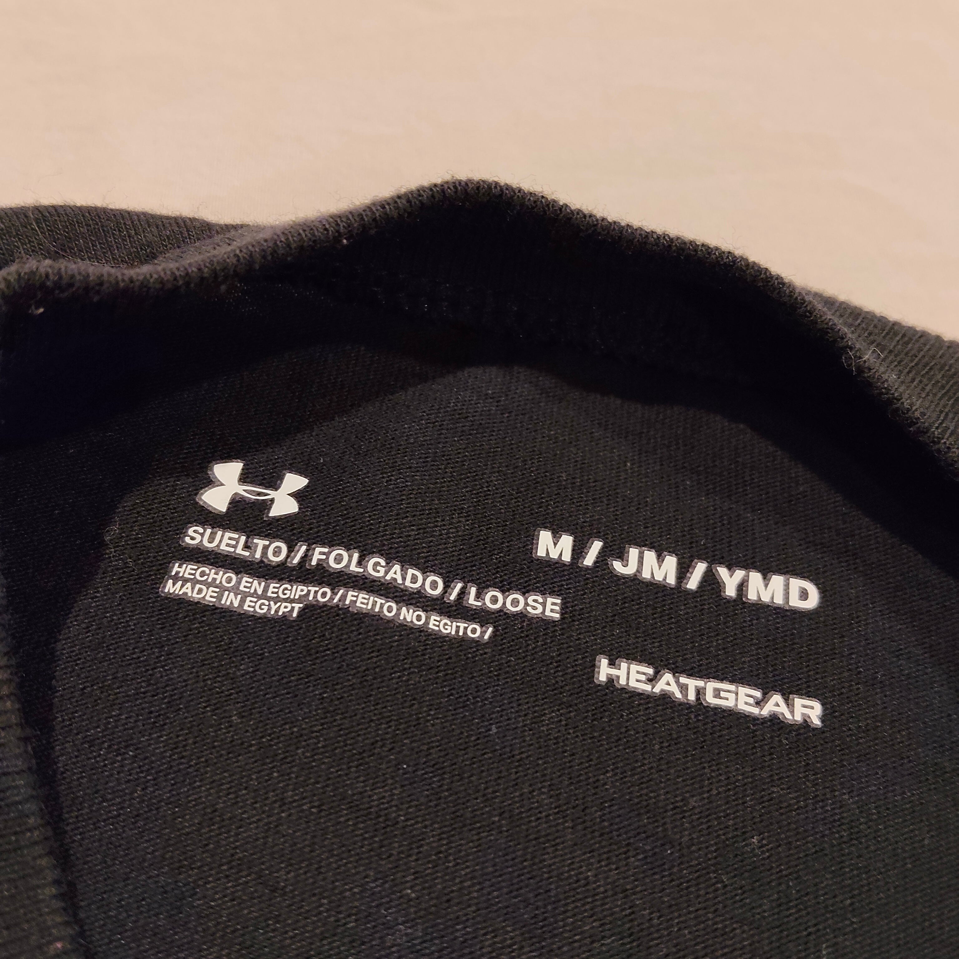 UNDER ARMOUR top size 8-12yrs Heatgear boys long sleeve black
