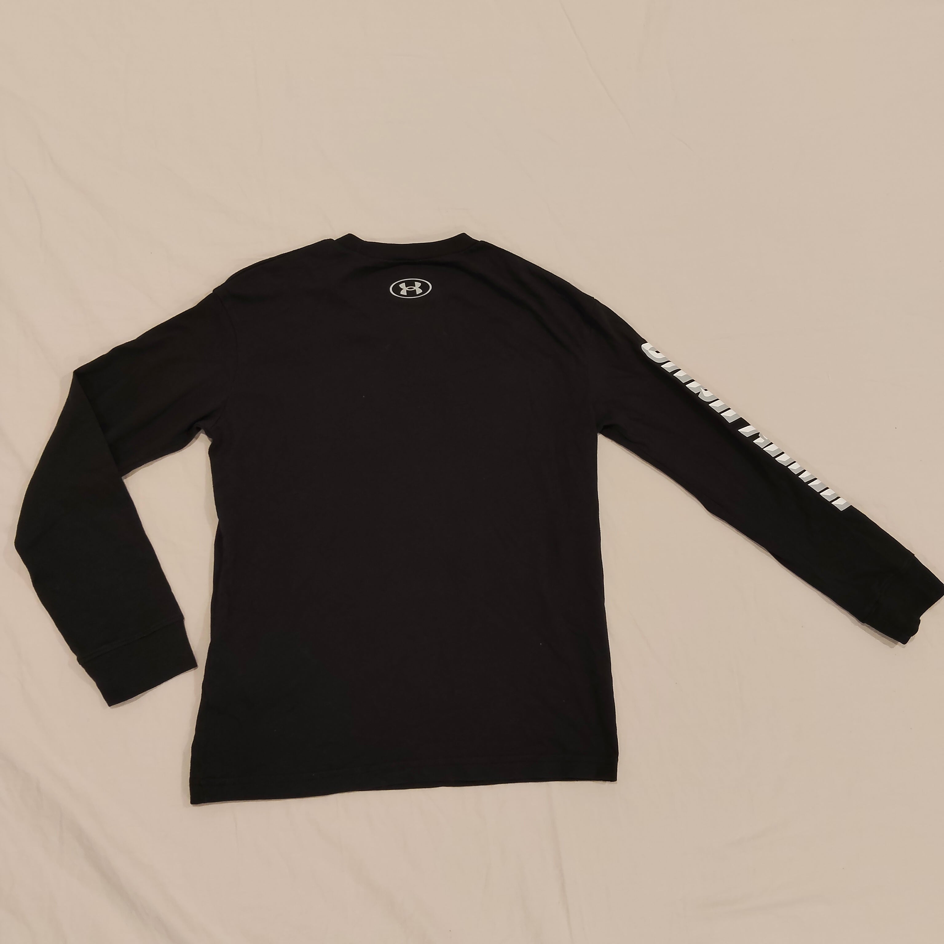 UNDER ARMOUR top size 8-12yrs Heatgear boys long sleeve black