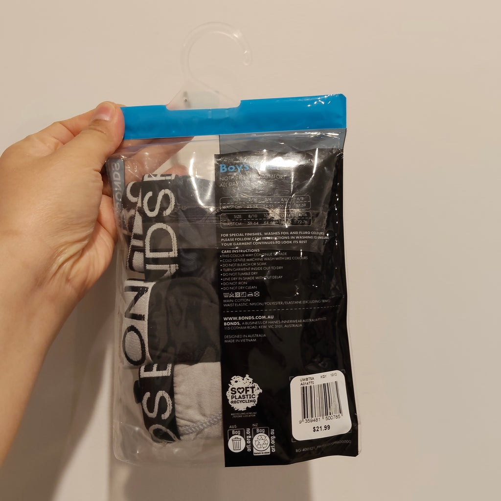 New BONDS brief size 10-11yrs Boys 3pk