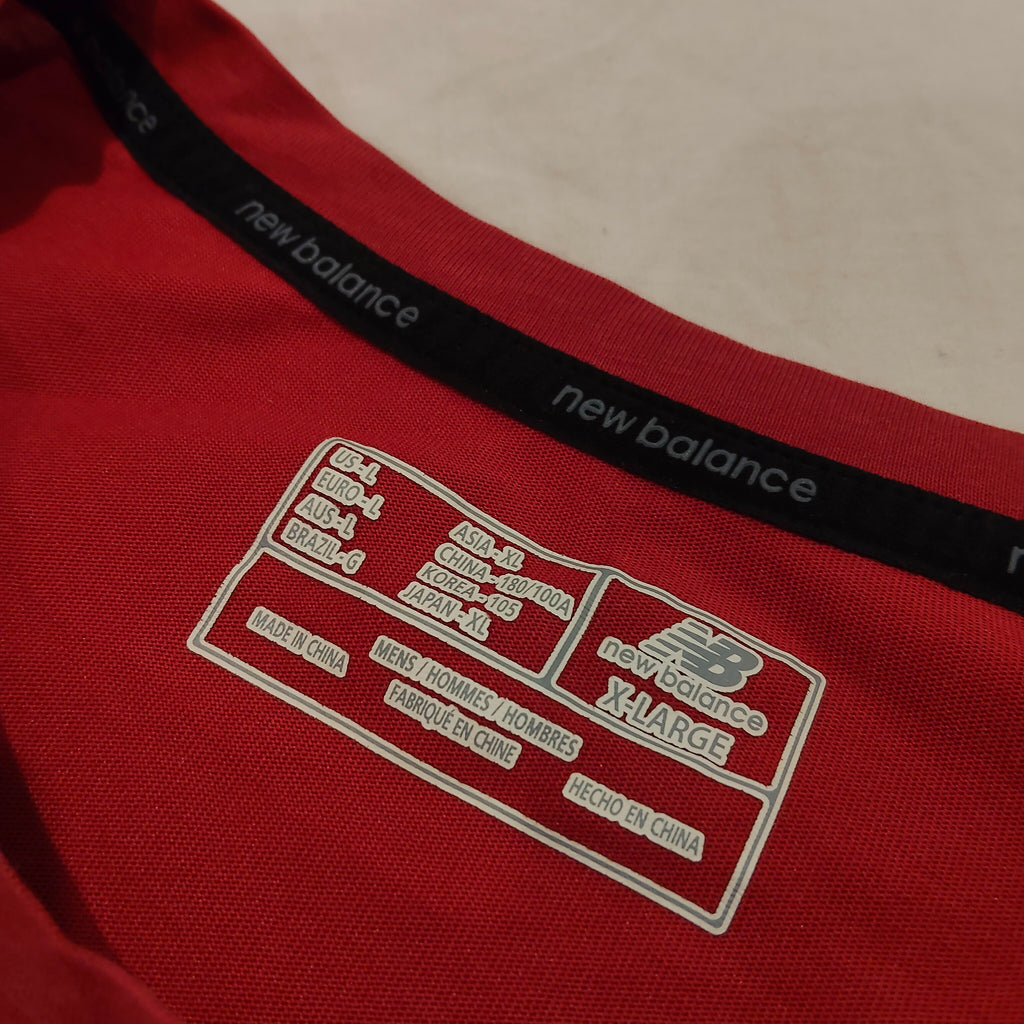 NEW BALANCE tee size L Mens short sleeve