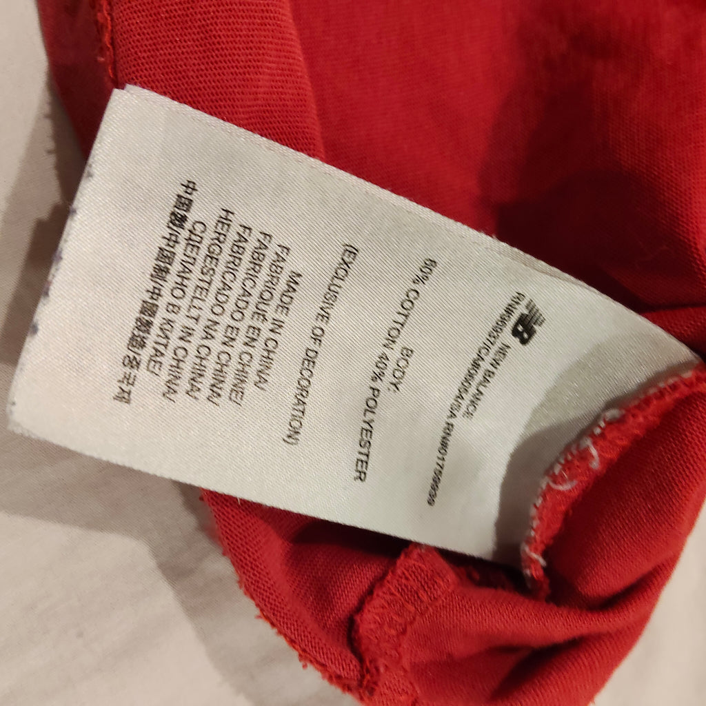 NEW BALANCE tee size L Mens short sleeve