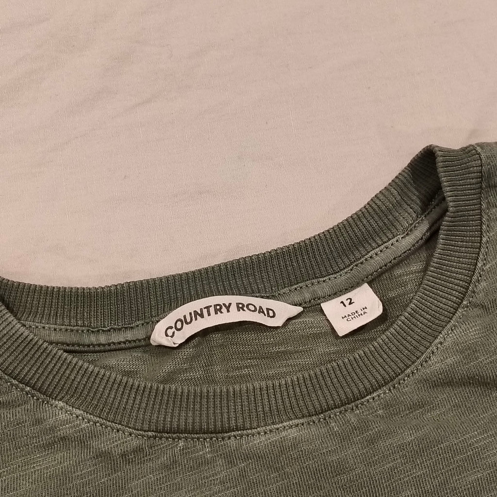 COUNTRY ROAD tee size 12yrs Boys Green Short Sleeve