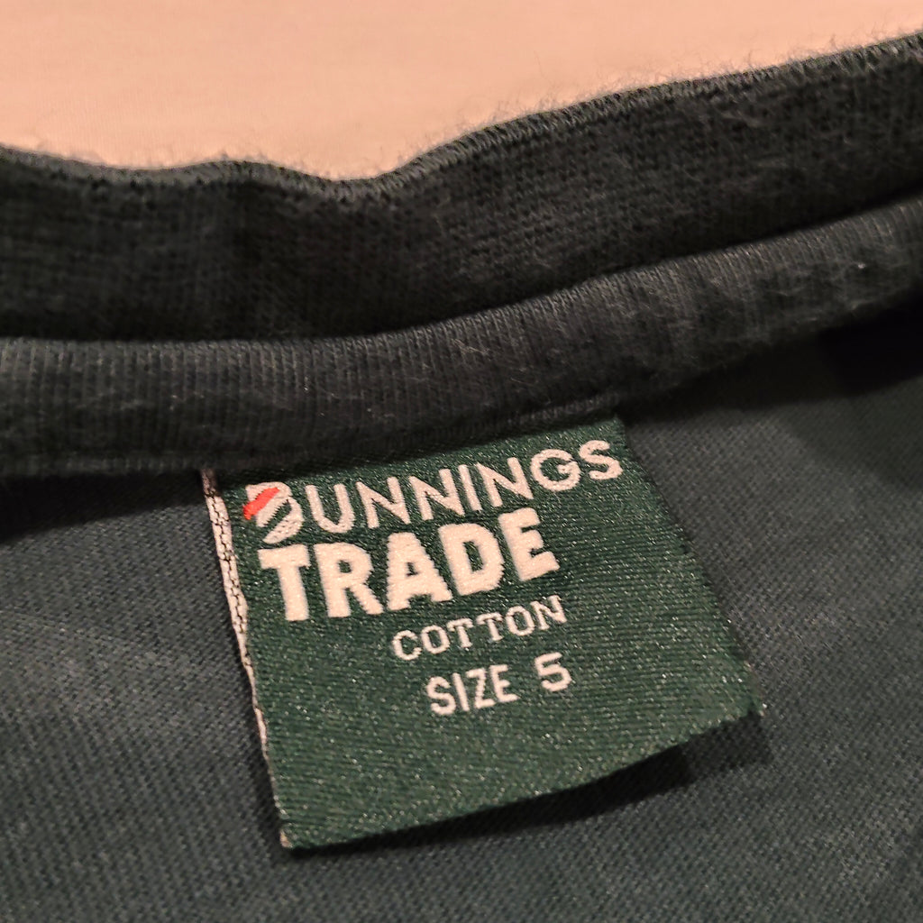 BUNNINGS tee size 5 short sleeve Dark Green
