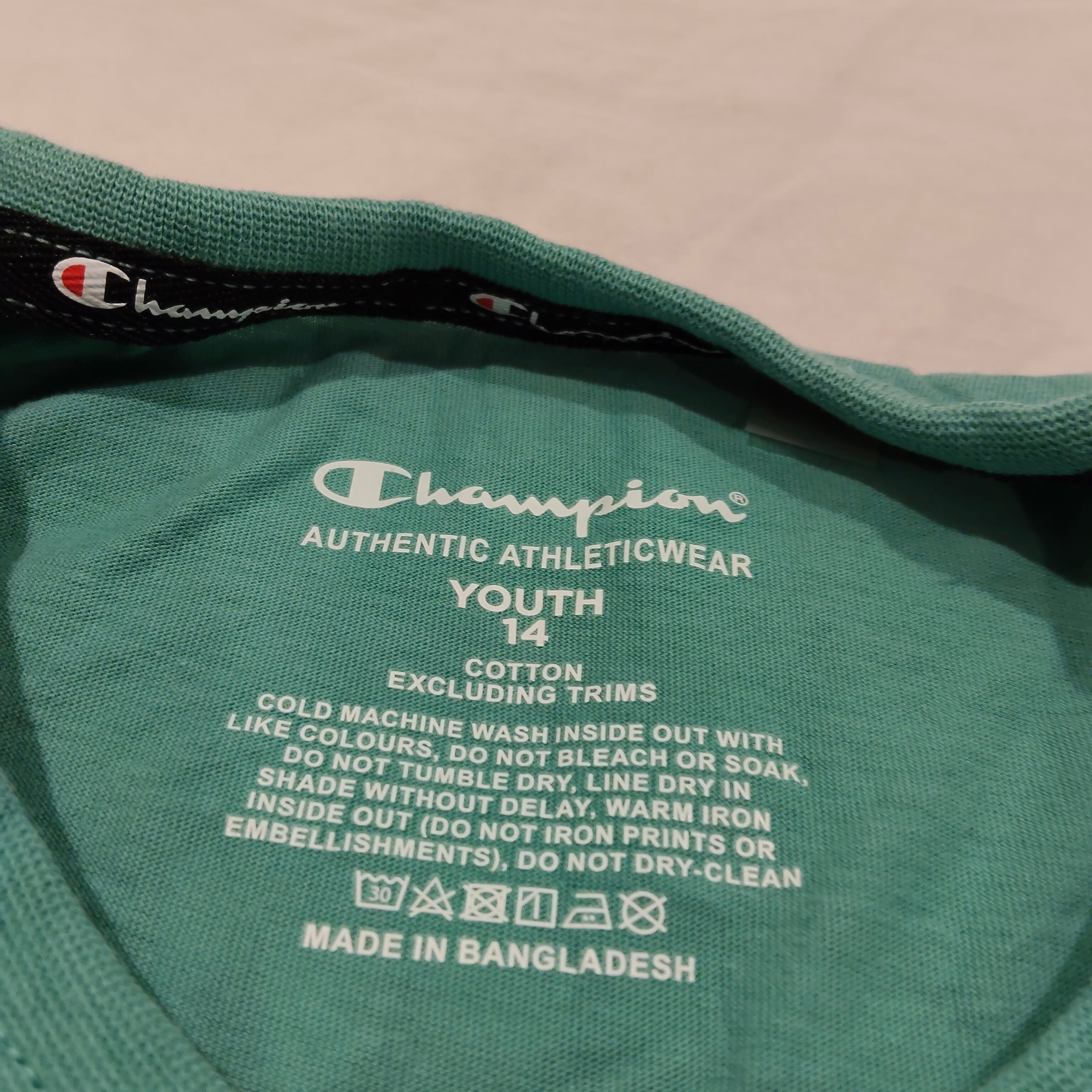 CHAMPION tee size 14yrs Boys Short Sleeve Pink Happy Face