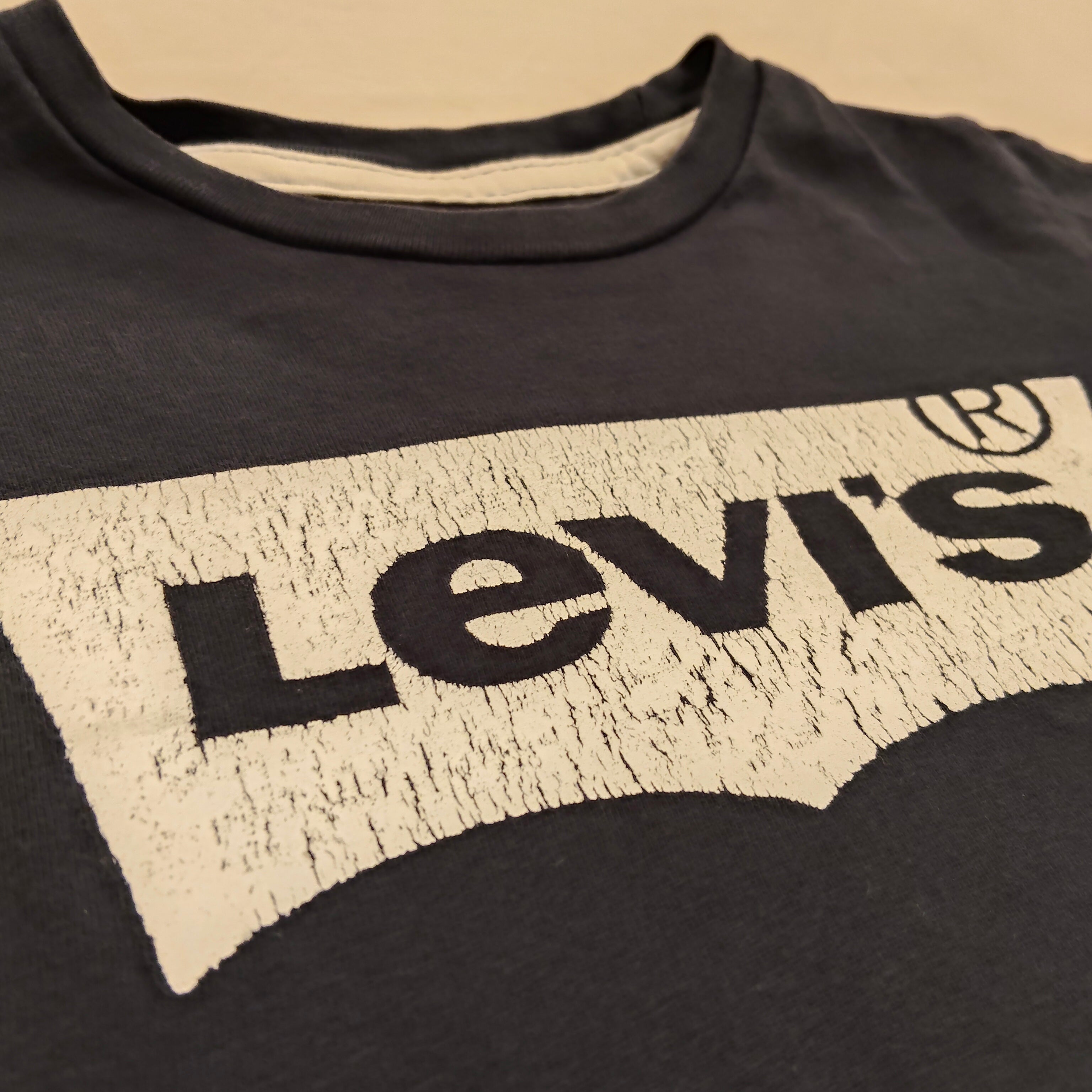 LEVIS Top size 5yrs boys Navy short sleeve