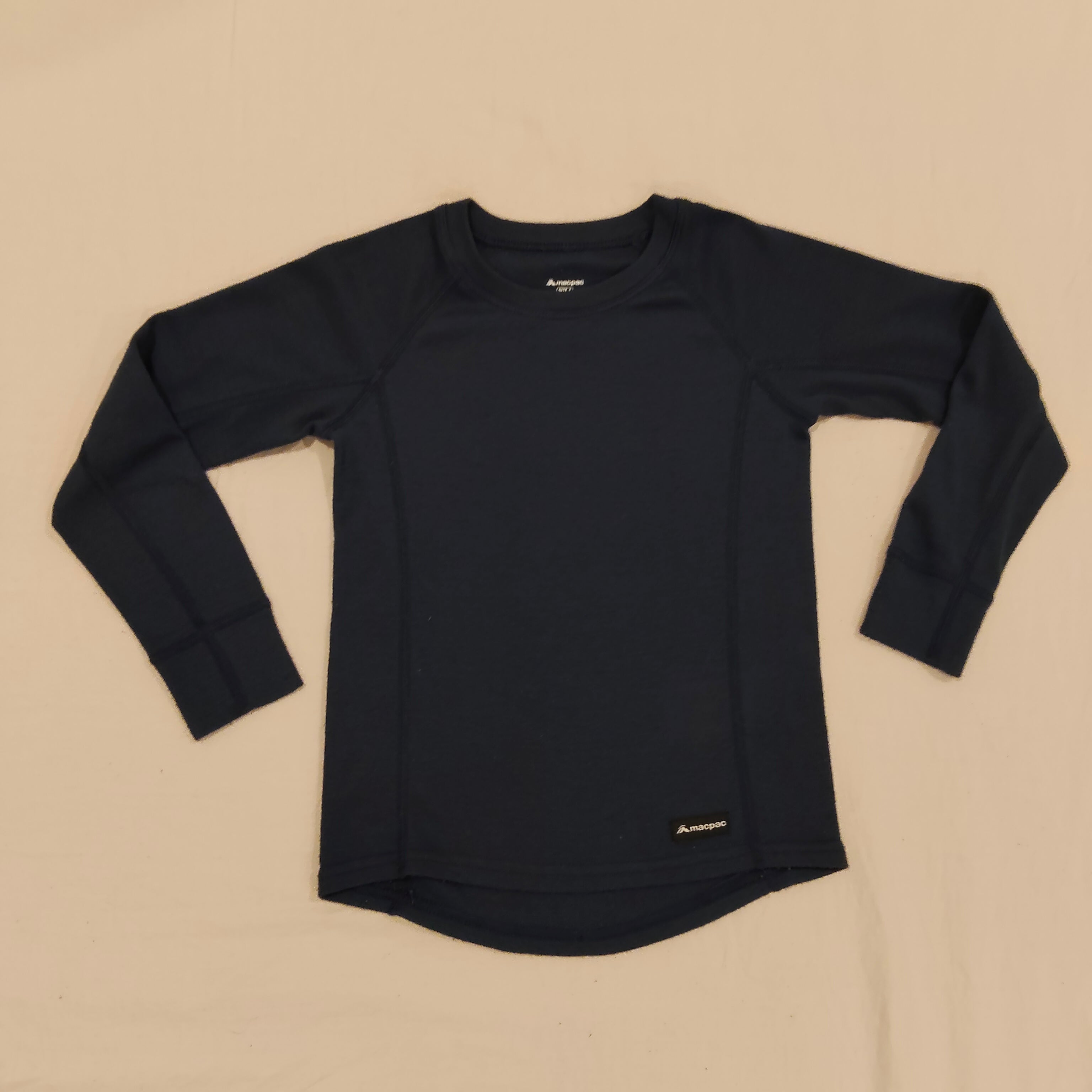MACPAC thermal top size 4yrs unisex Navy long sleeve