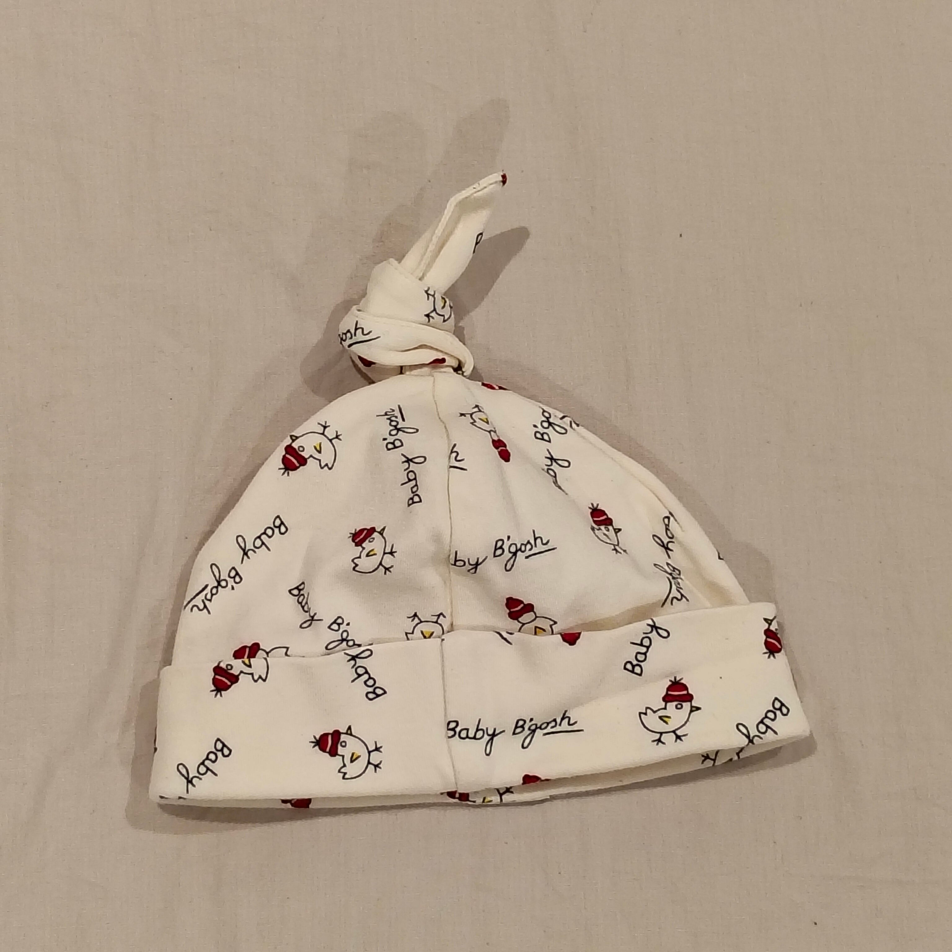 OSHKOSH B'GOSH knot beanie size 0-6m baby