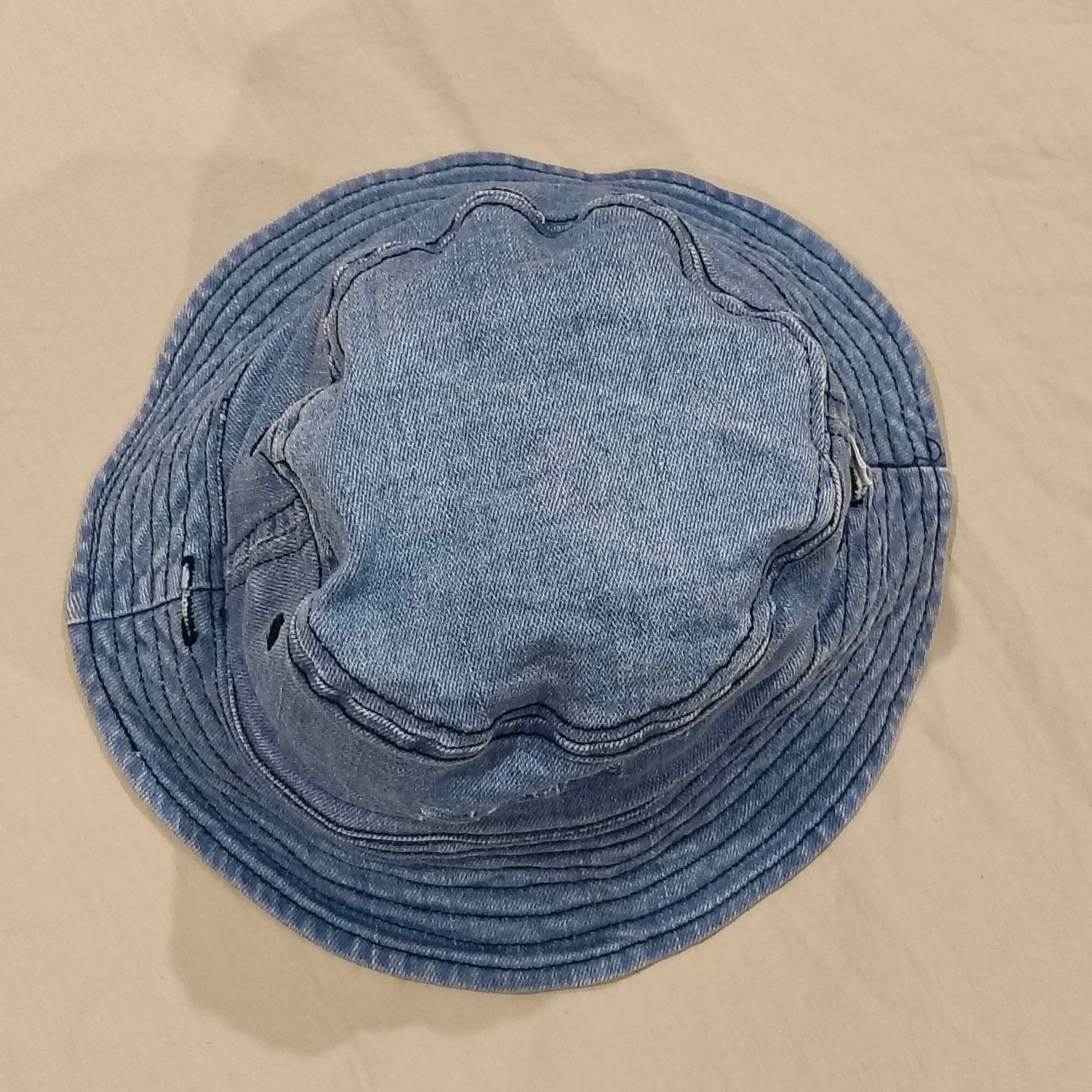 SEED HERITAGE SUN HAT size 6-12M embroidered logo