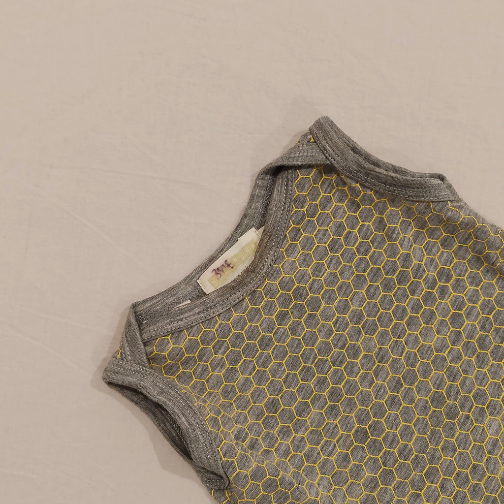 MOPOKUNA 100% Merino Singlet Shortsuit size 3-6M baby
