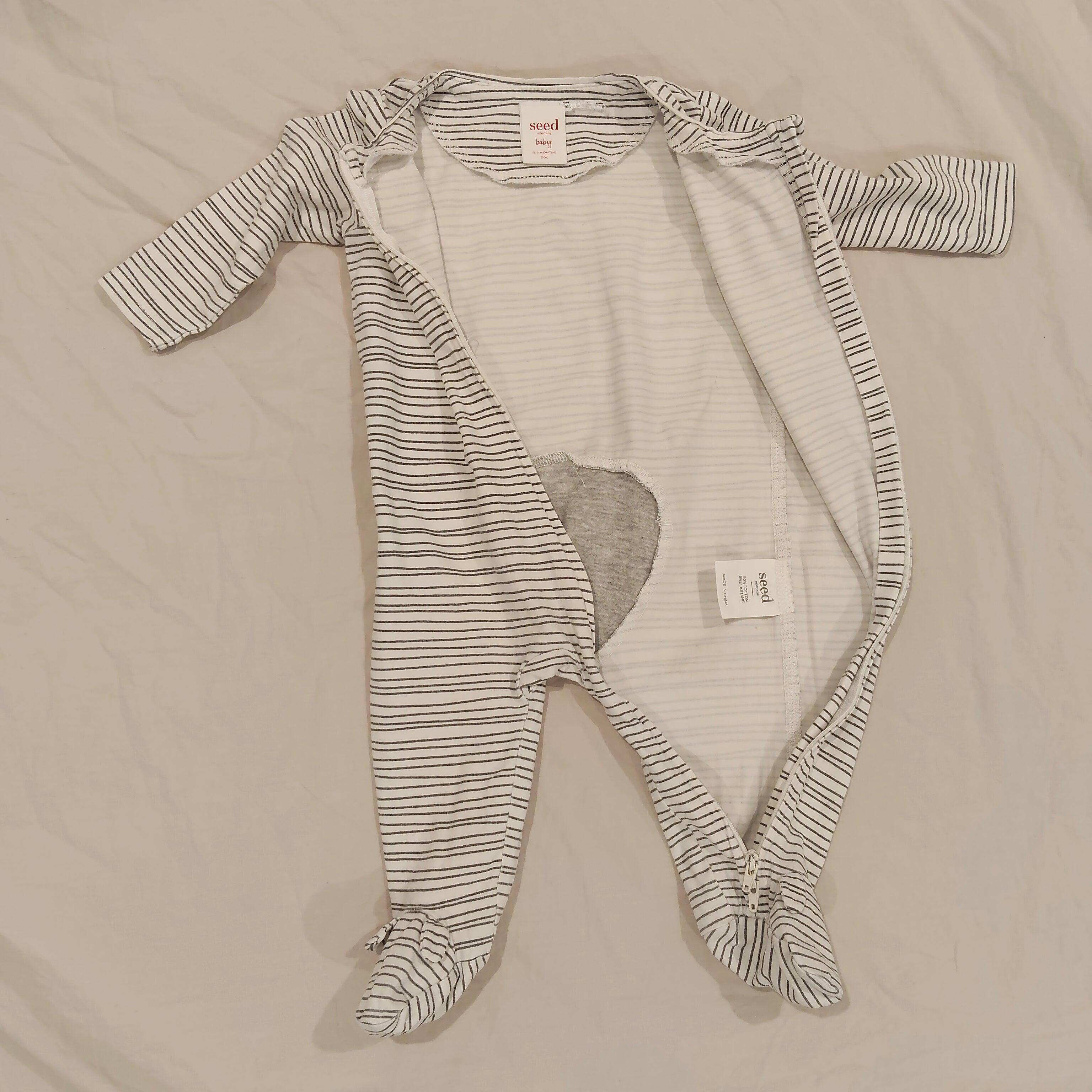 SEED Onesize size 0-3M Baby stripes Long Sleeve