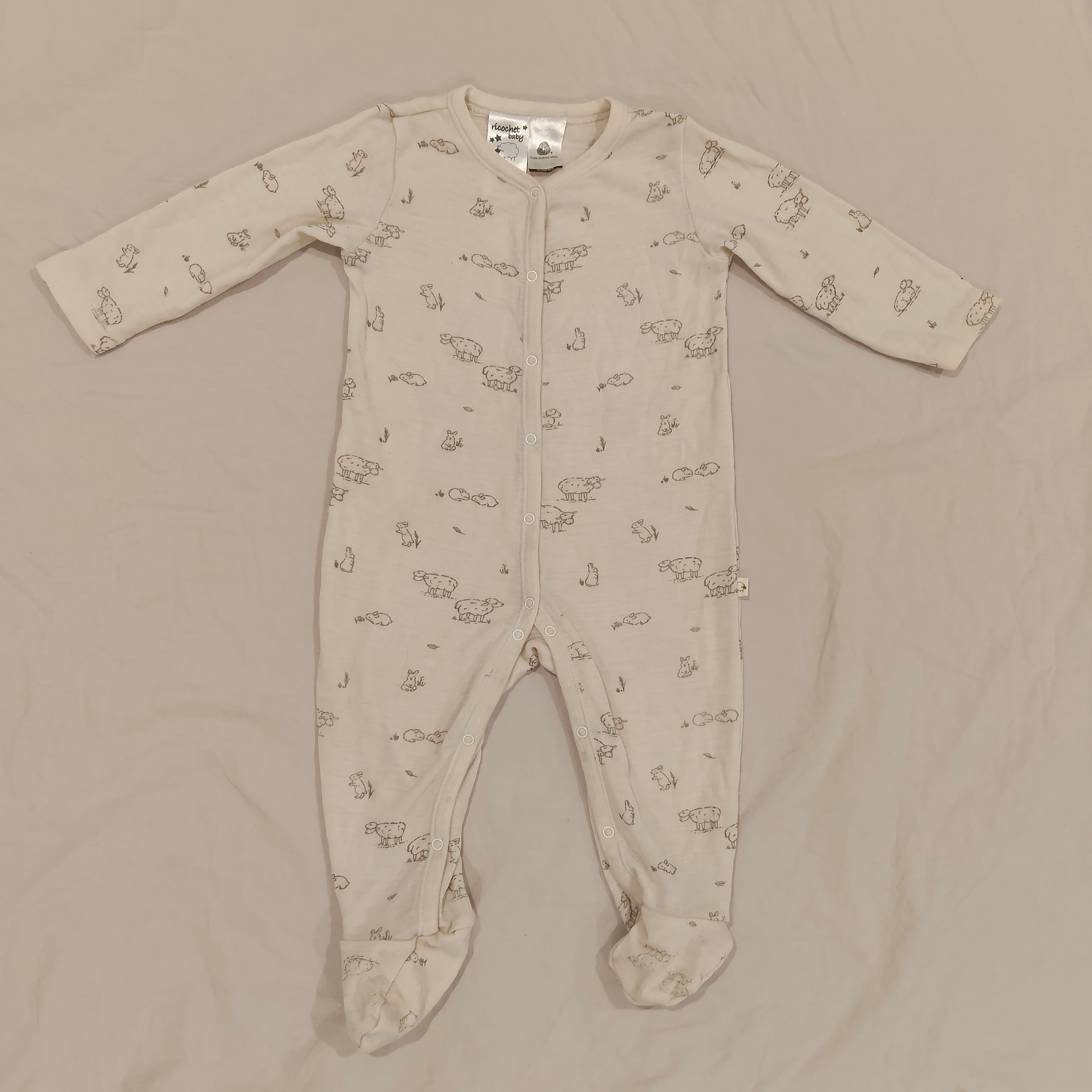 RICOCHET 100% Merino Onesize size 12-18M Baby Sheep Print
