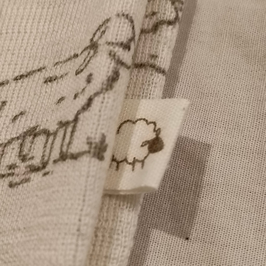 RICOCHET 100% Merino Onesize size 12-18M Baby Sheep Print