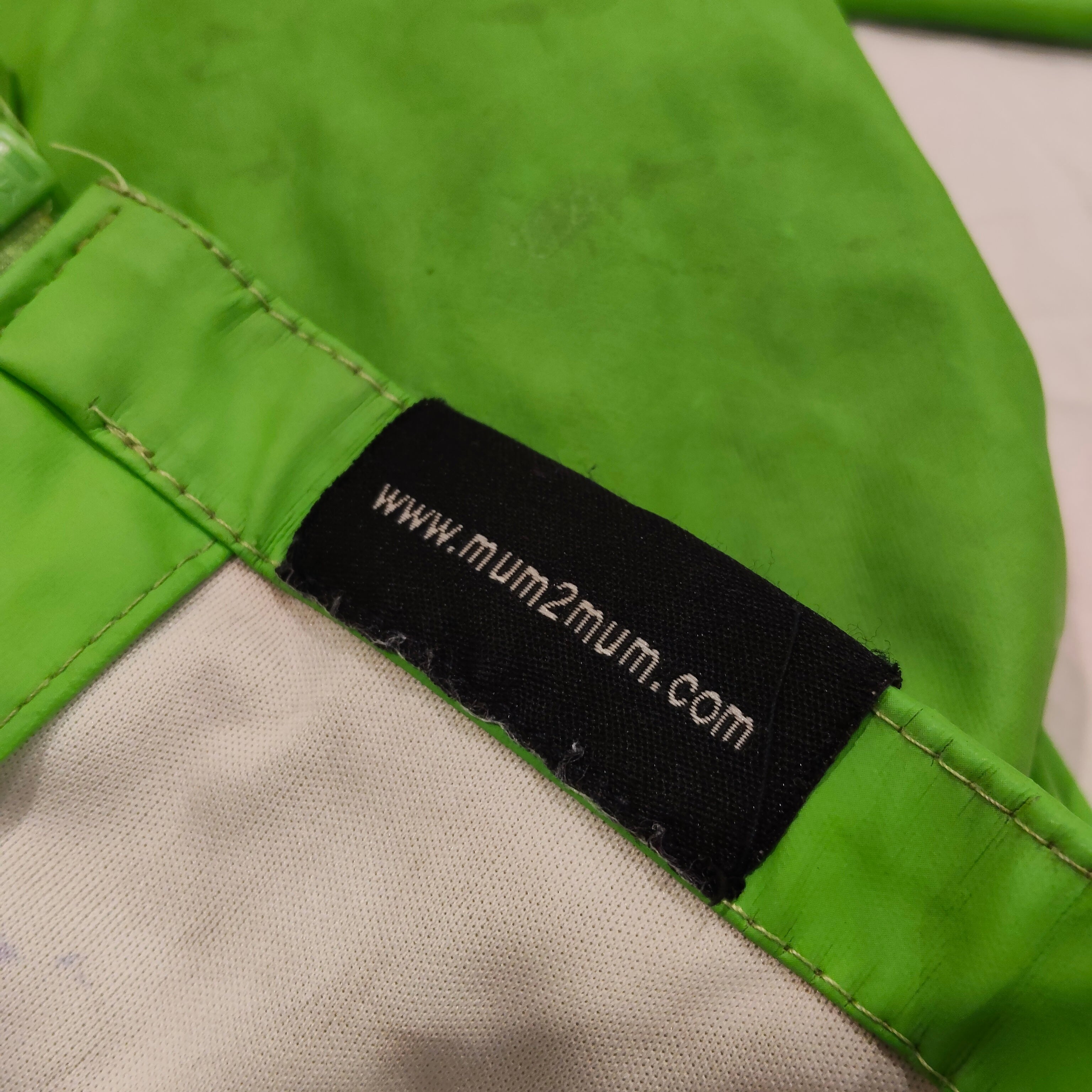 MUM 2 MUM rain jacket size 4 Line Green - Play Condition