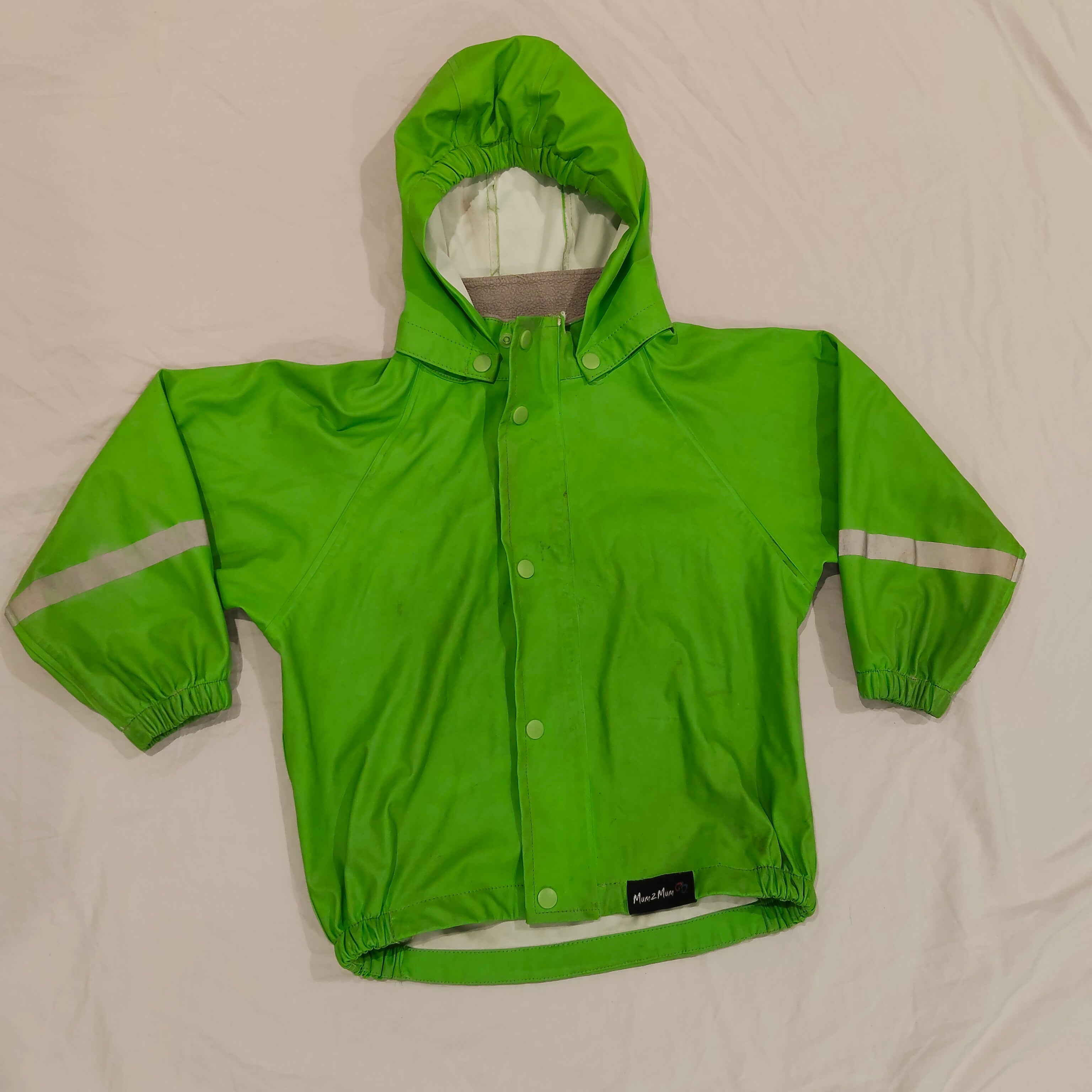 MUM 2 MUM rain jacket size 4 Line Green - Play Condition