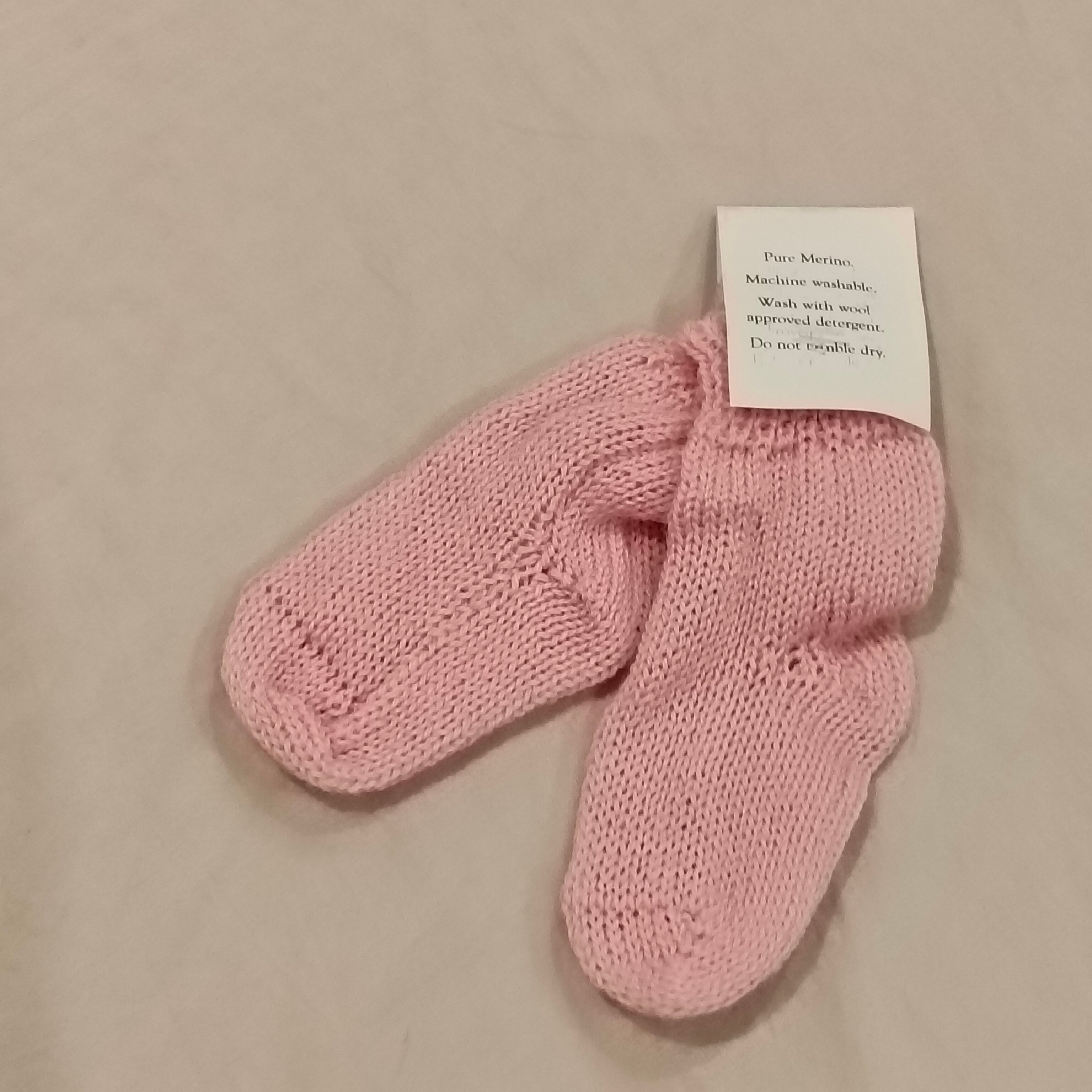 NEW Anne's Knitwear MERINO Baby Socks size NewBorn Pink