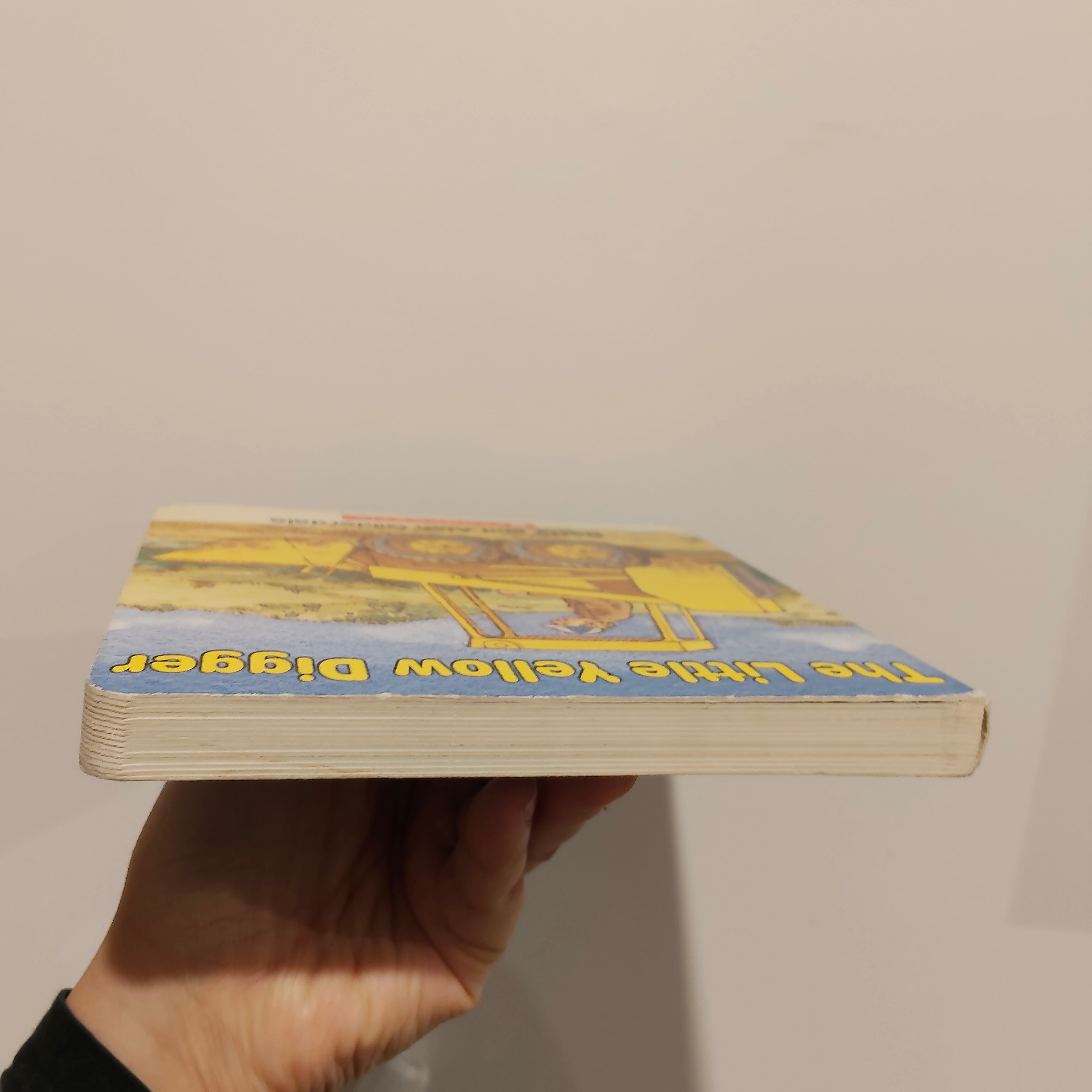 "The Little Yellow Digger" book BOARDBOOK