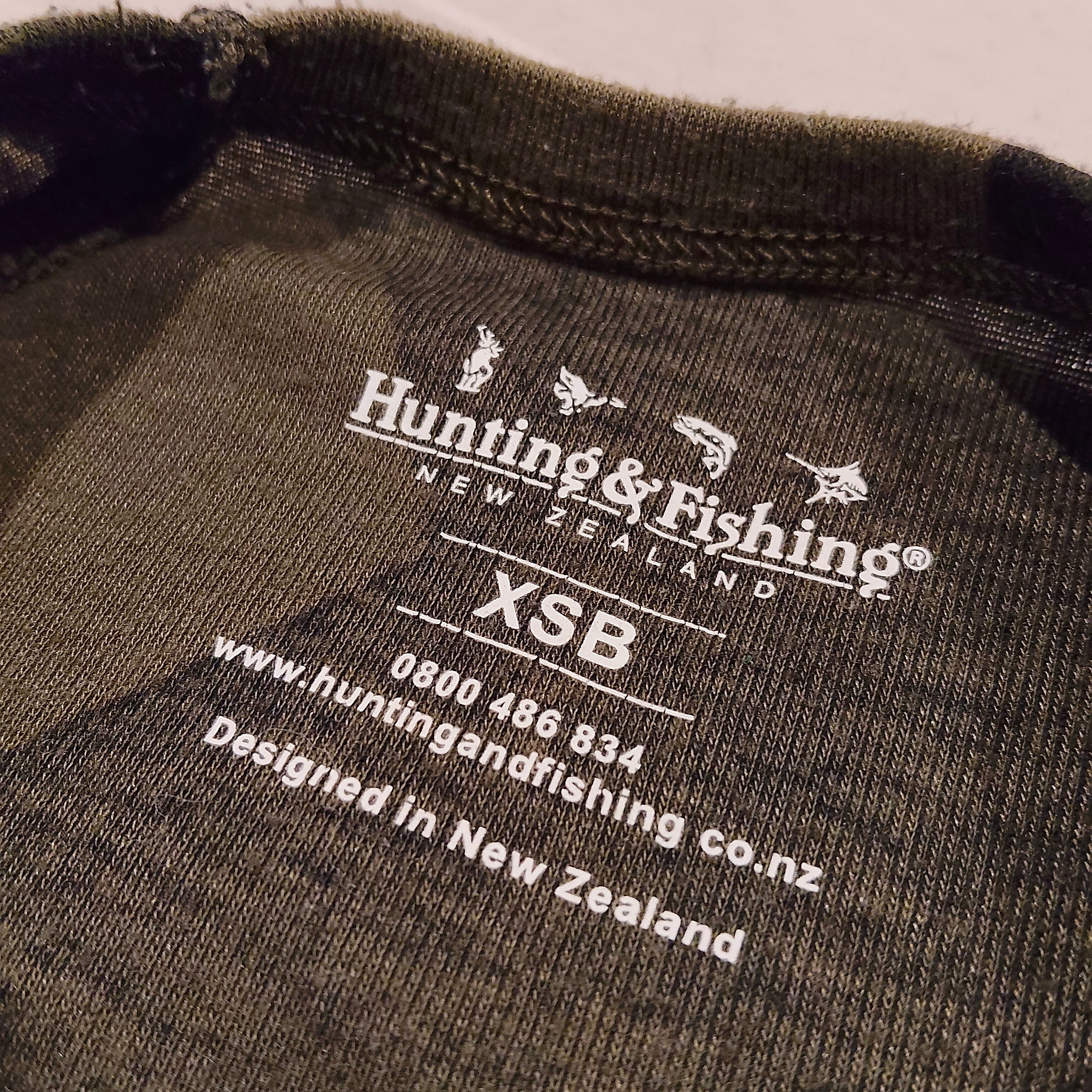 HUNTING & FISHING top Size 4-6yrs Boys Long Sleeve