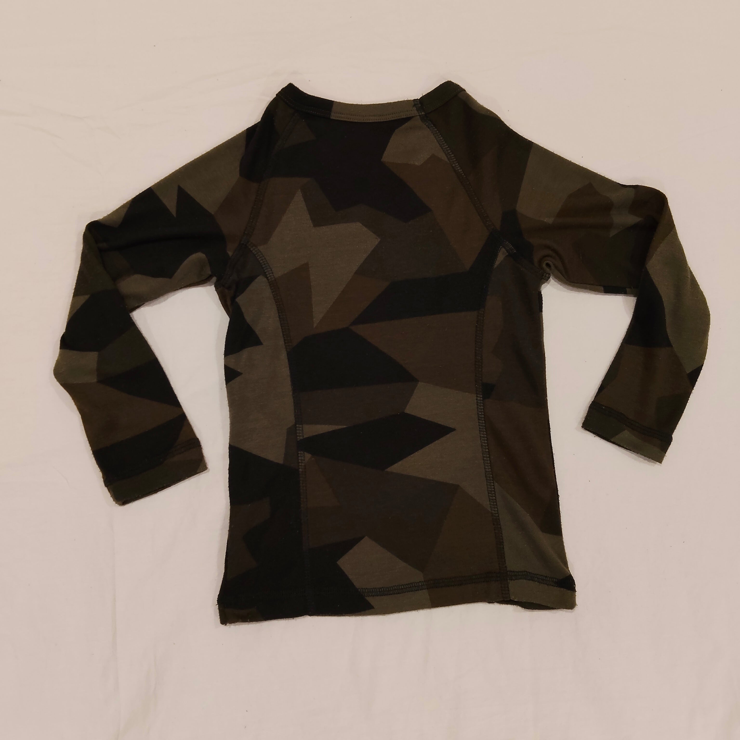 HUNTING & FISHING top Size 4-6yrs Boys Long Sleeve