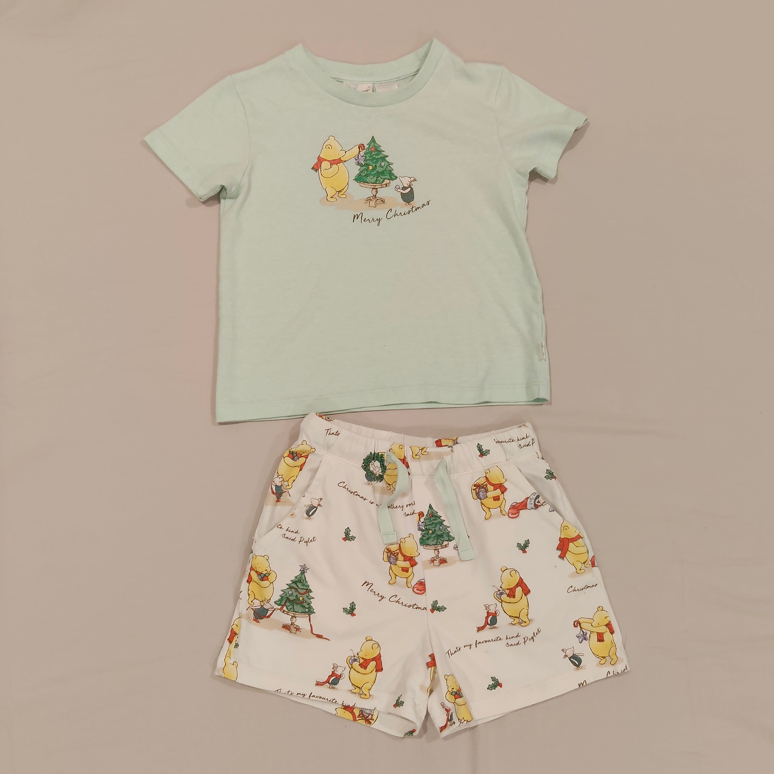 PETER ALEXANDER Pyjama Set Size 4 - Winnie the Pooh Christmas