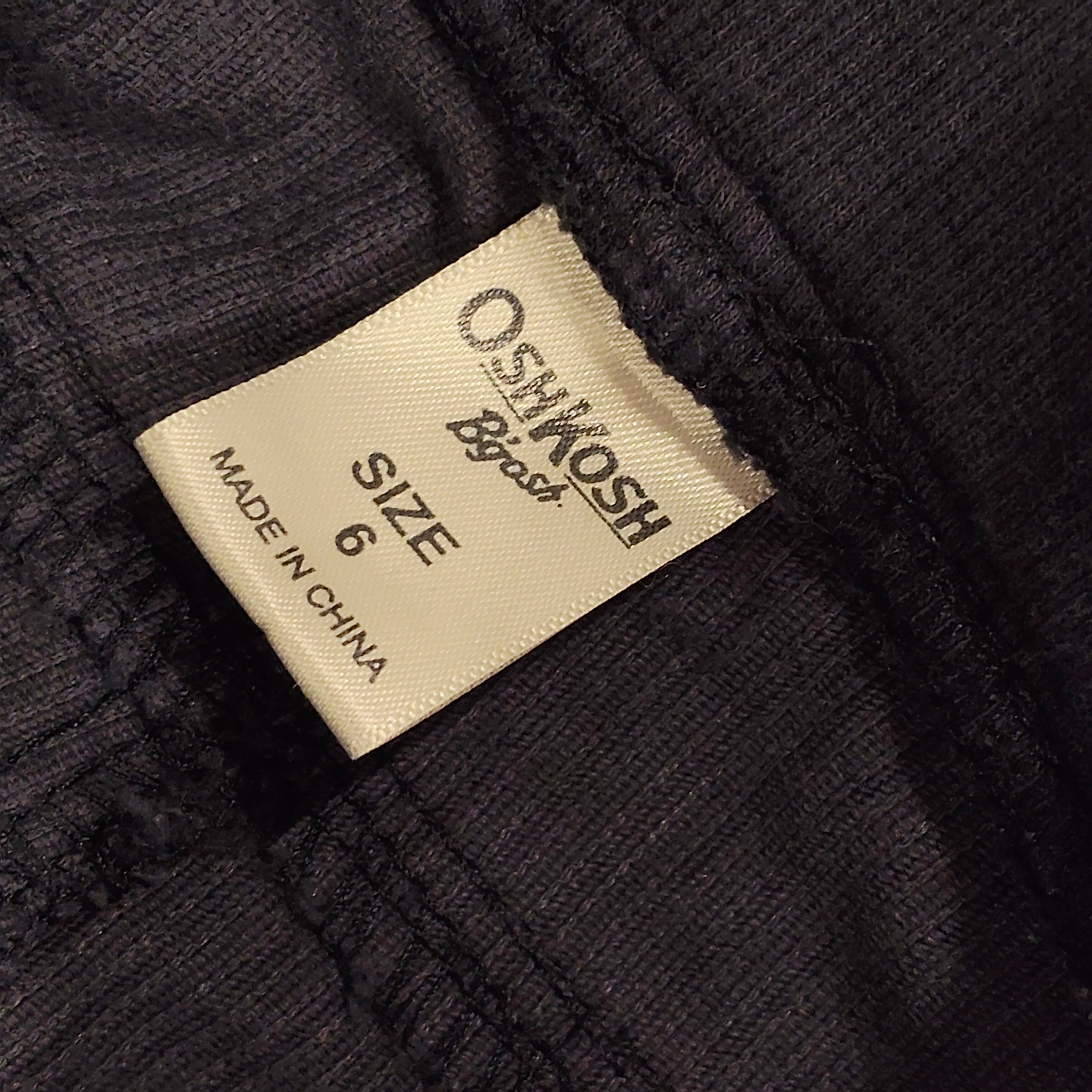 OSHKOSH B'gosh jeans Size 6 Boys dark navy blue corduroy