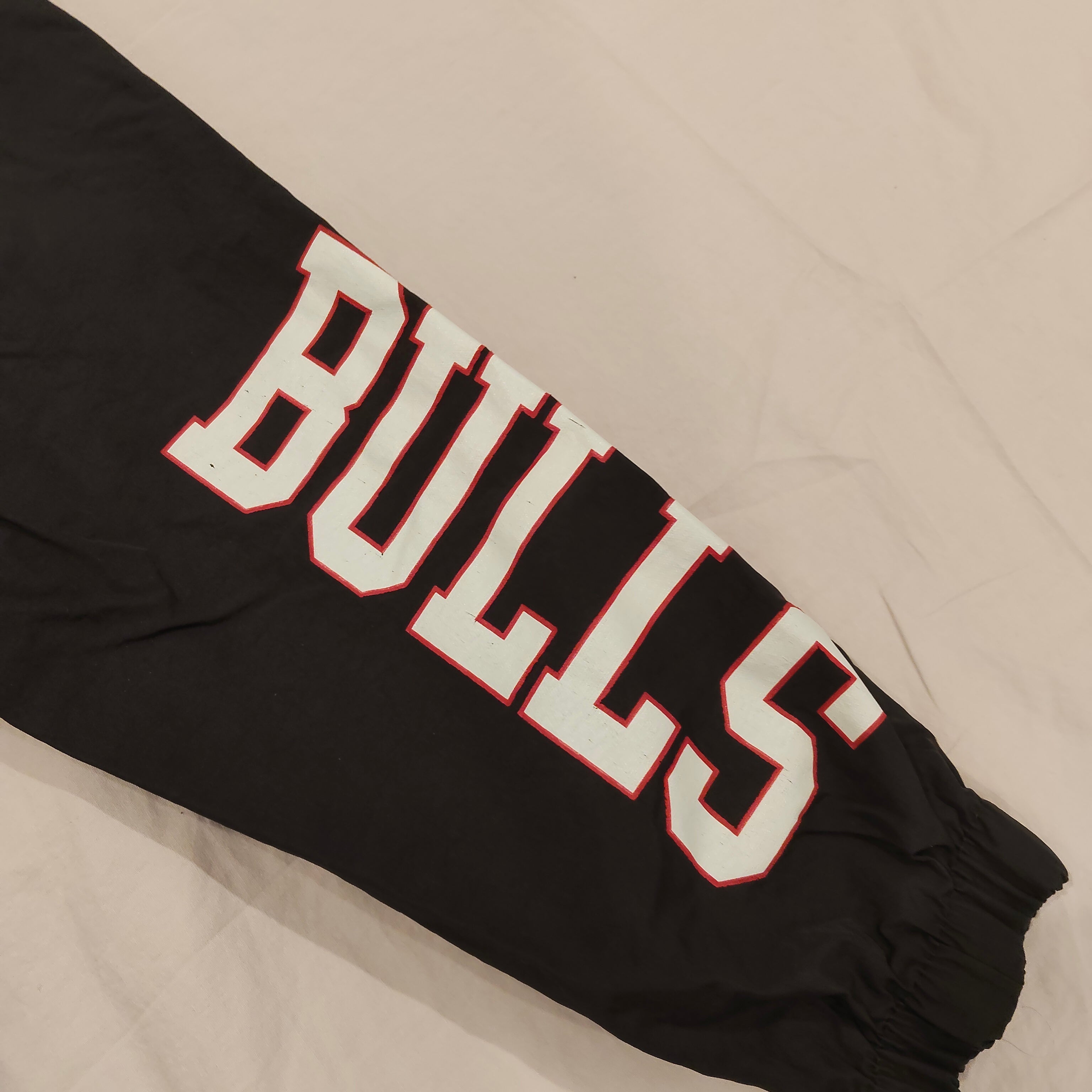 COTTON ON NBA Chicago Bulls Trackpants Size 5 Boys
