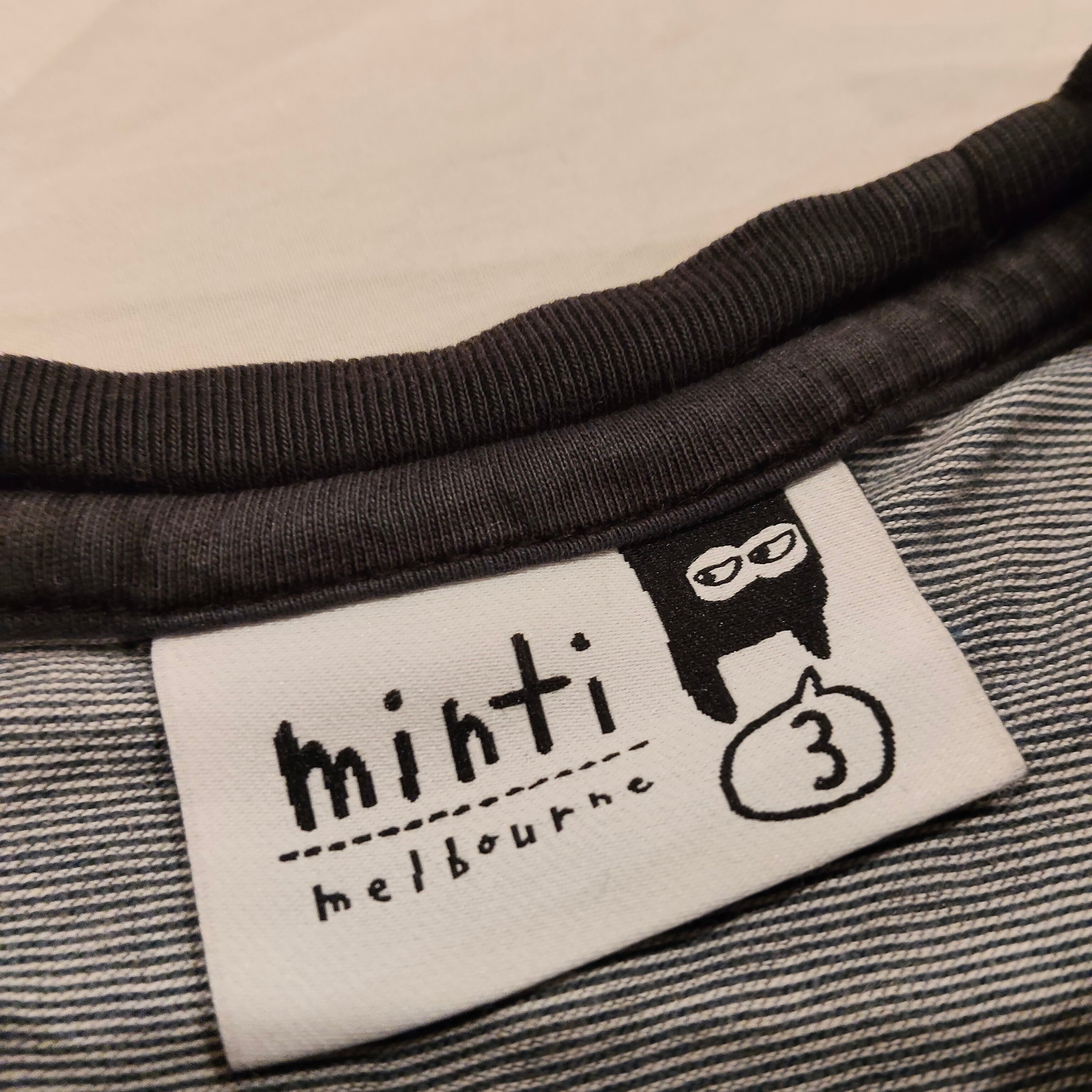 MINTI top size 3 Boys long sleeve - play condition