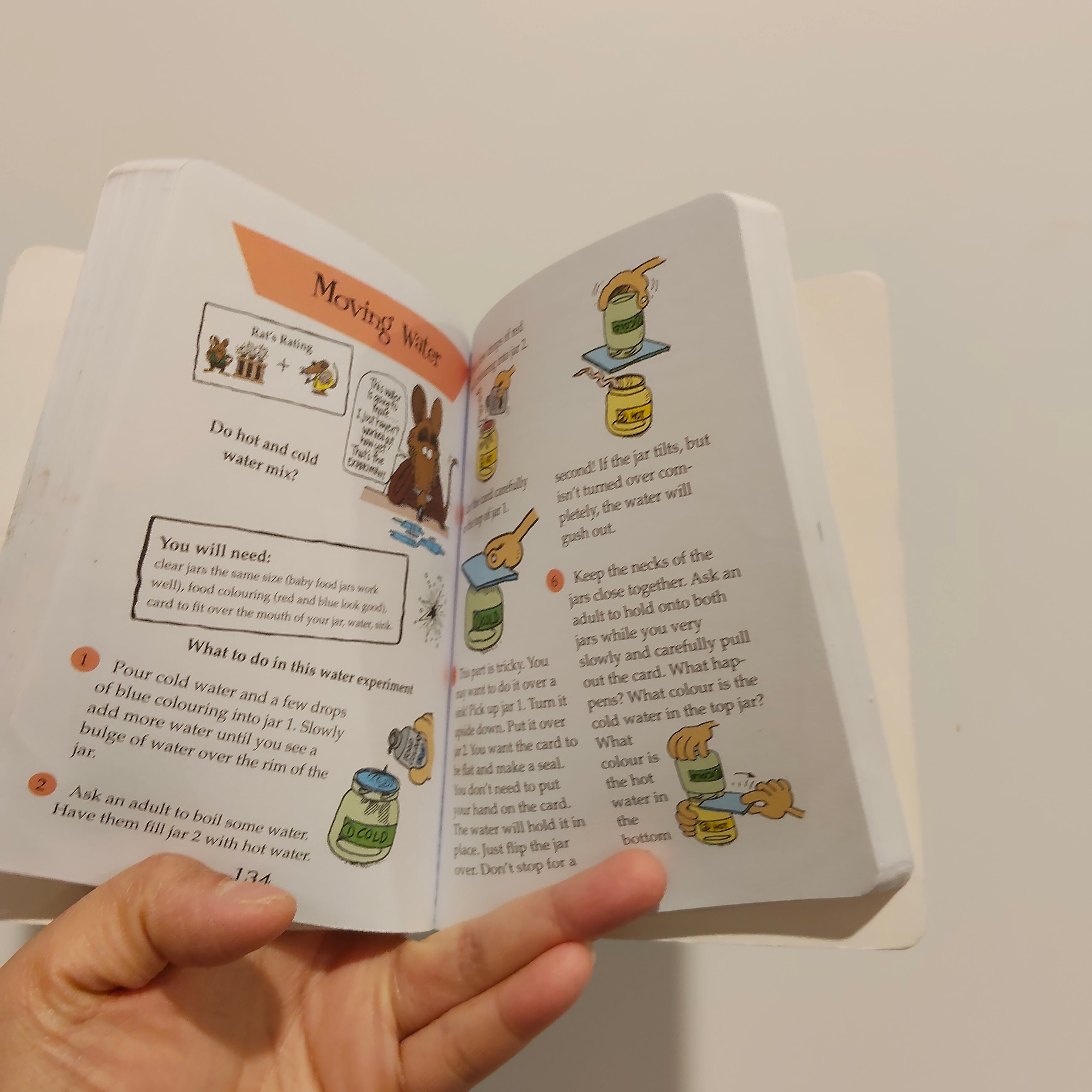"Pocket Pal: Science Experiments" published by Hinkler Books BOOK Paperback